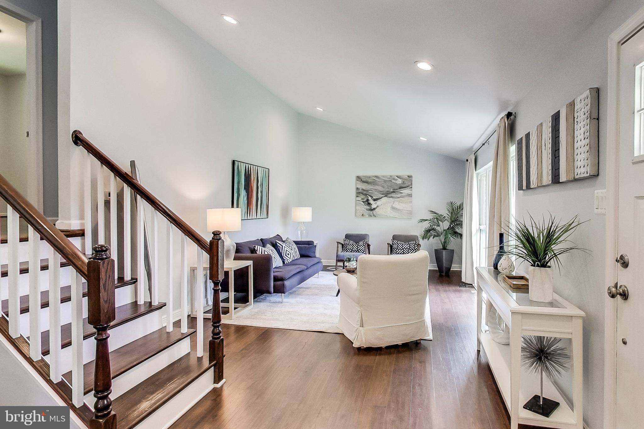 ROSE HILL FARMS - Residential