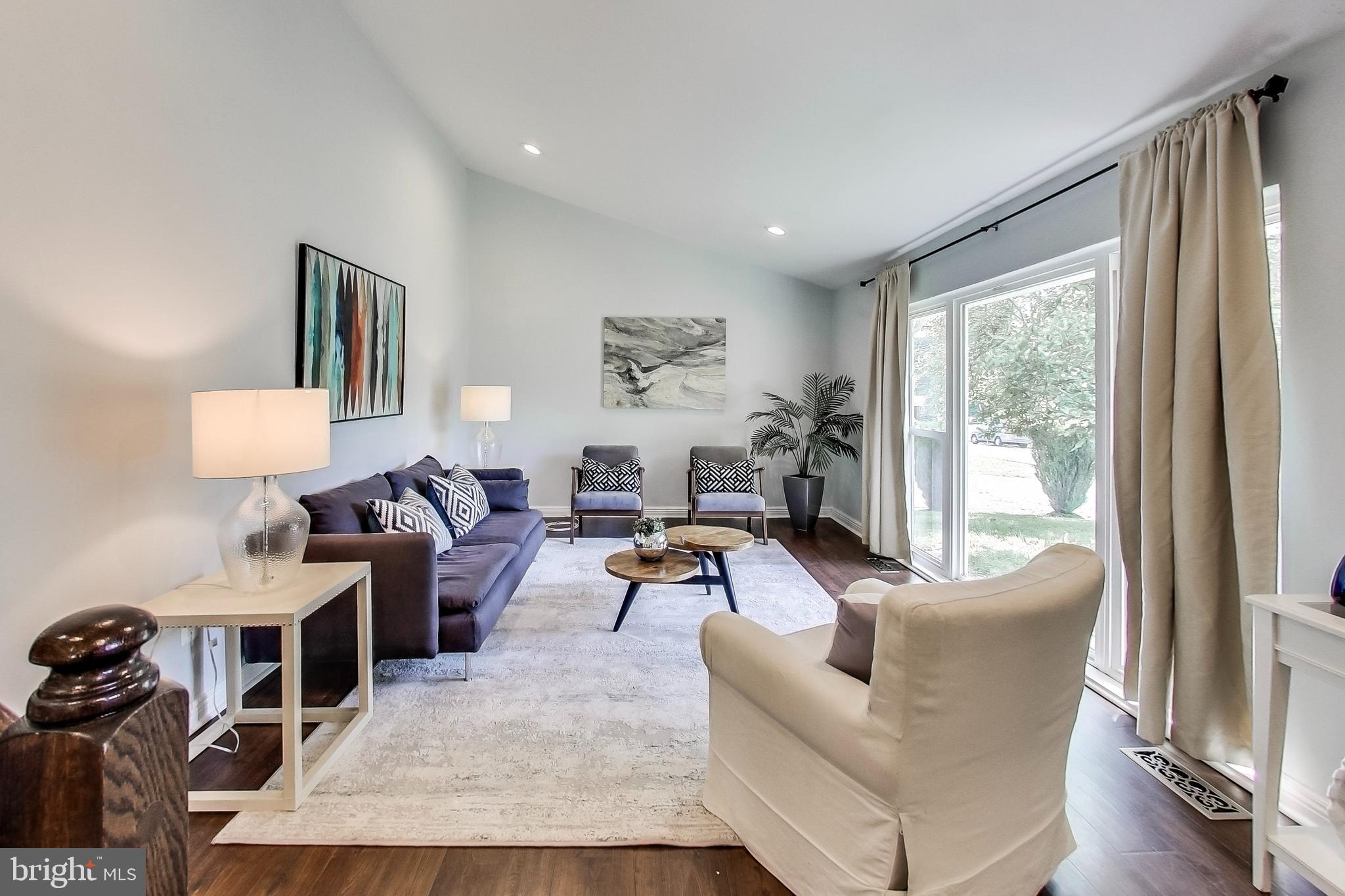 ROSE HILL FARMS - Residential