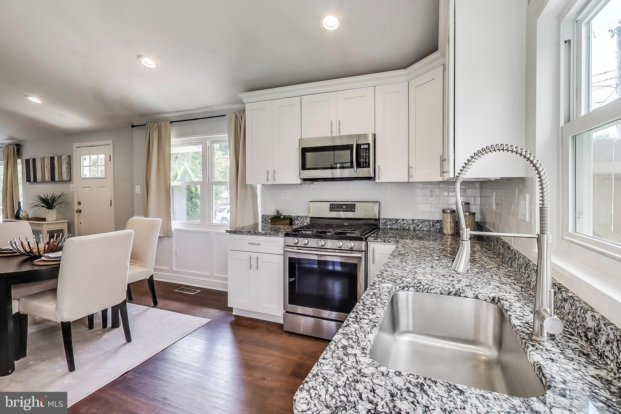 ROSE HILL FARMS - Residential