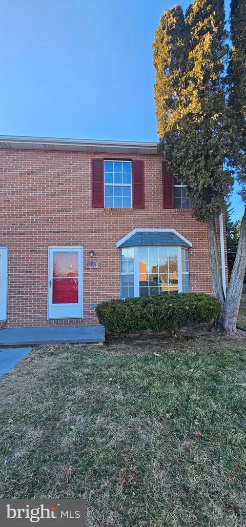 225 Nottoway Drive, Stephens City, VA MLS: VAFV2039126