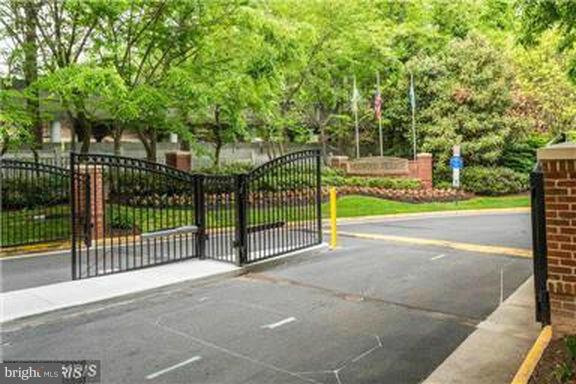 WESTWOOD VILLAGE - Residential Lease