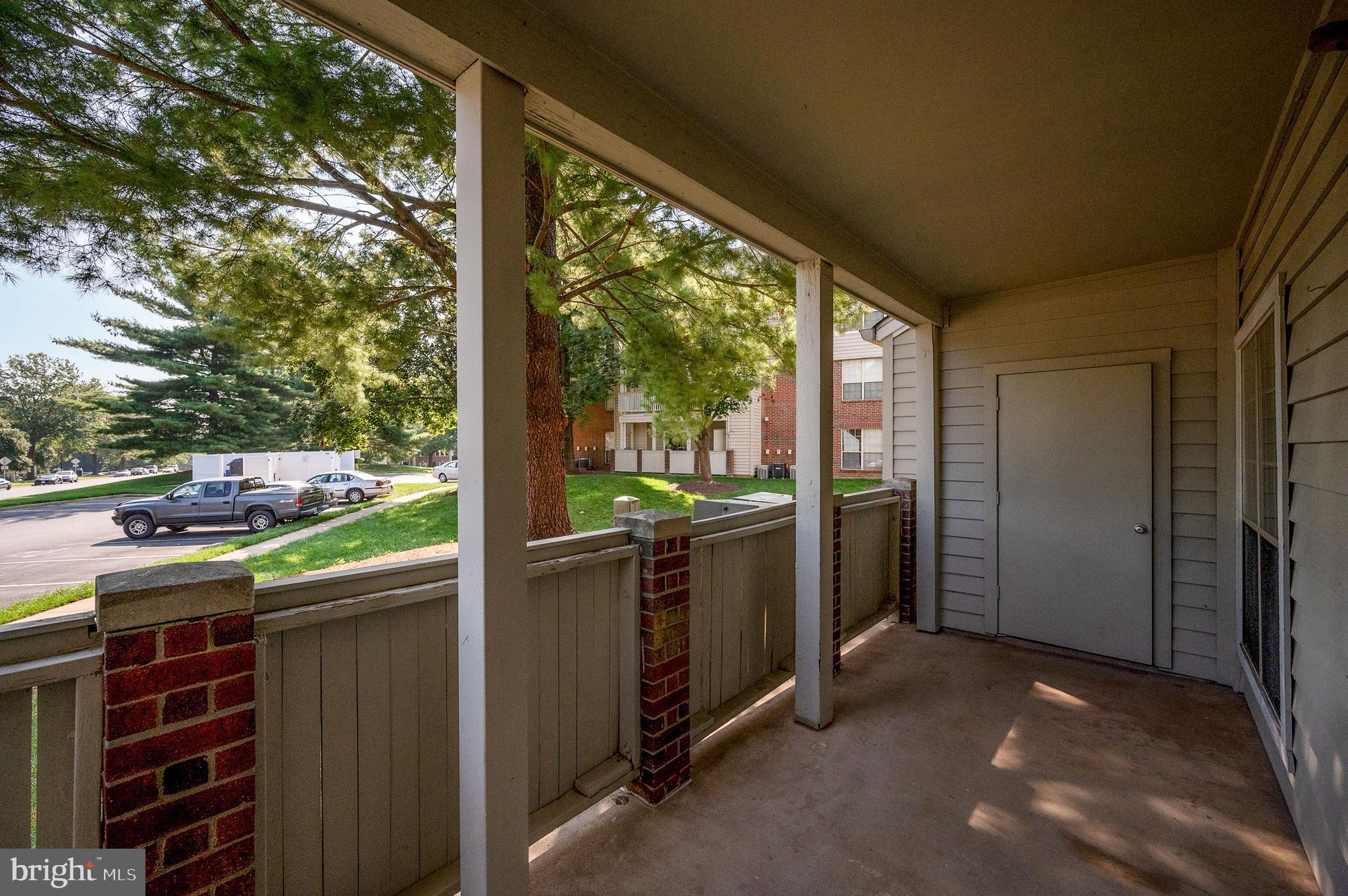 PENDERBROOK SQUARE CONDOMINIUMS - Residential