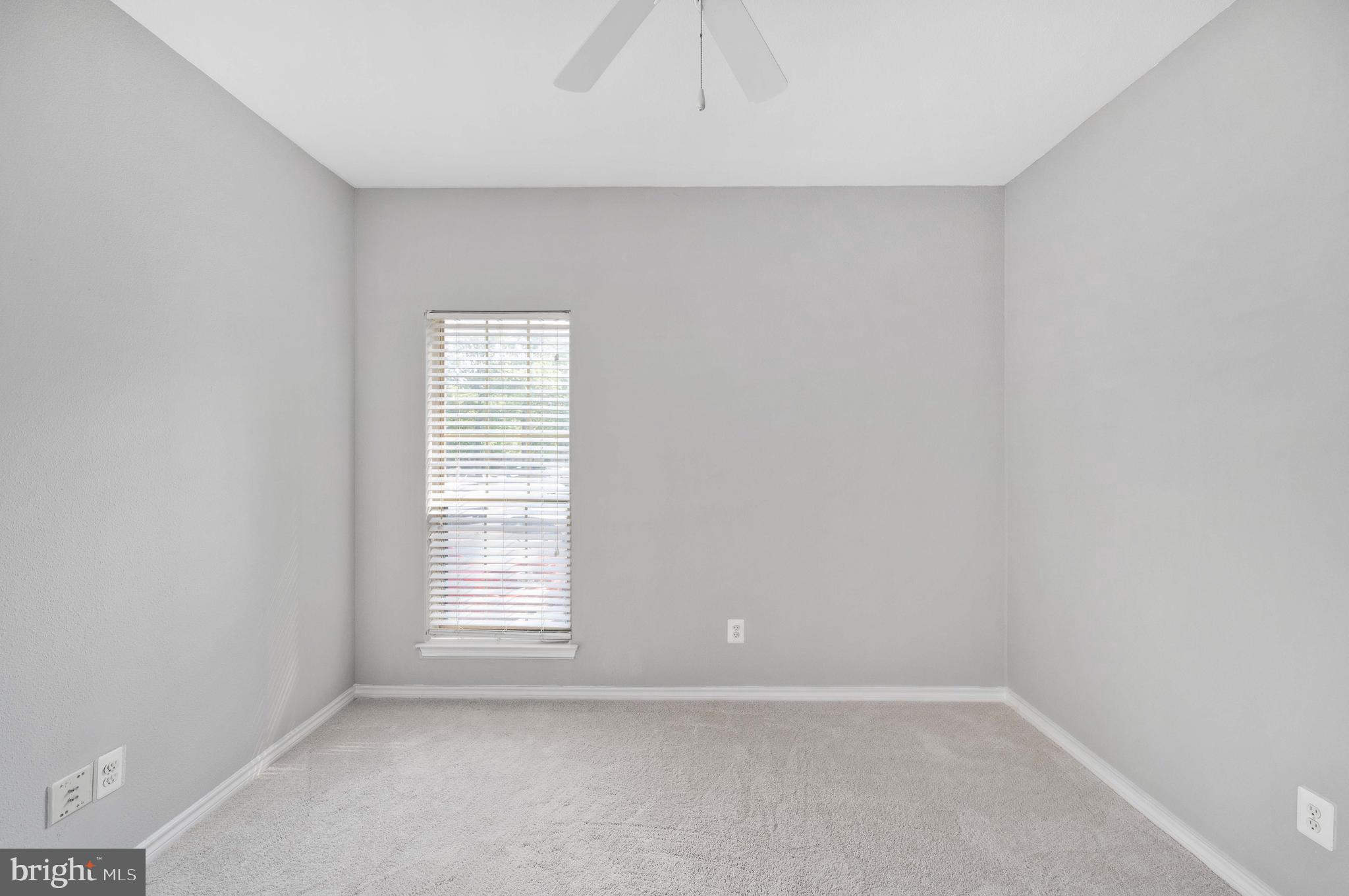 PENDERBROOK SQUARE CONDOMINIUMS - Residential