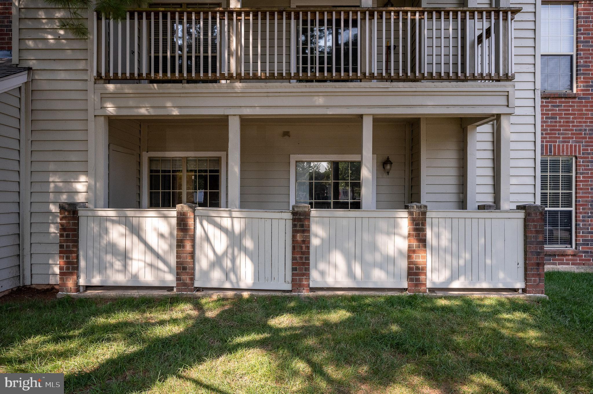 PENDERBROOK SQUARE CONDOMINIUMS - Residential