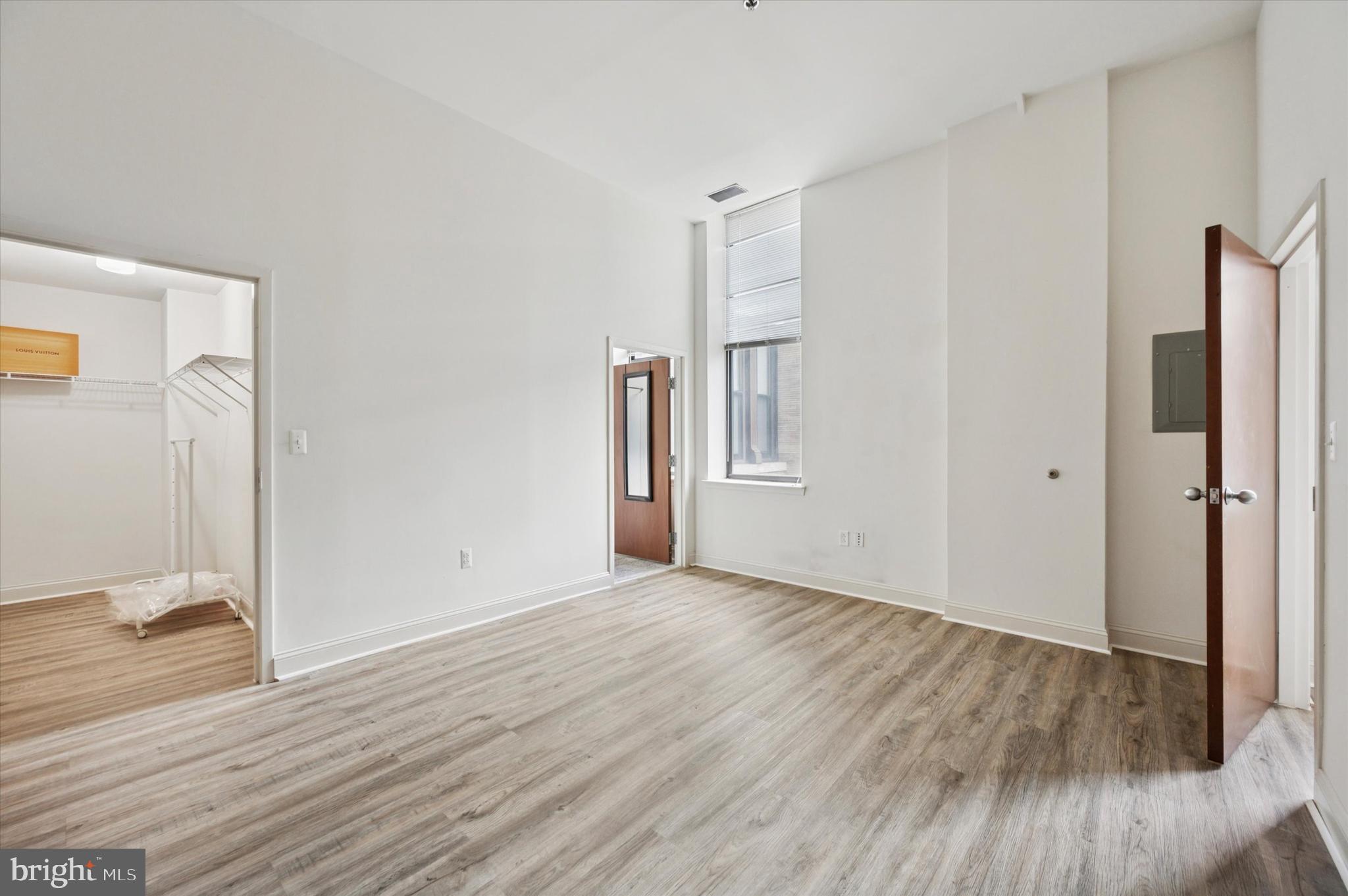 CENTER CITY - Residential