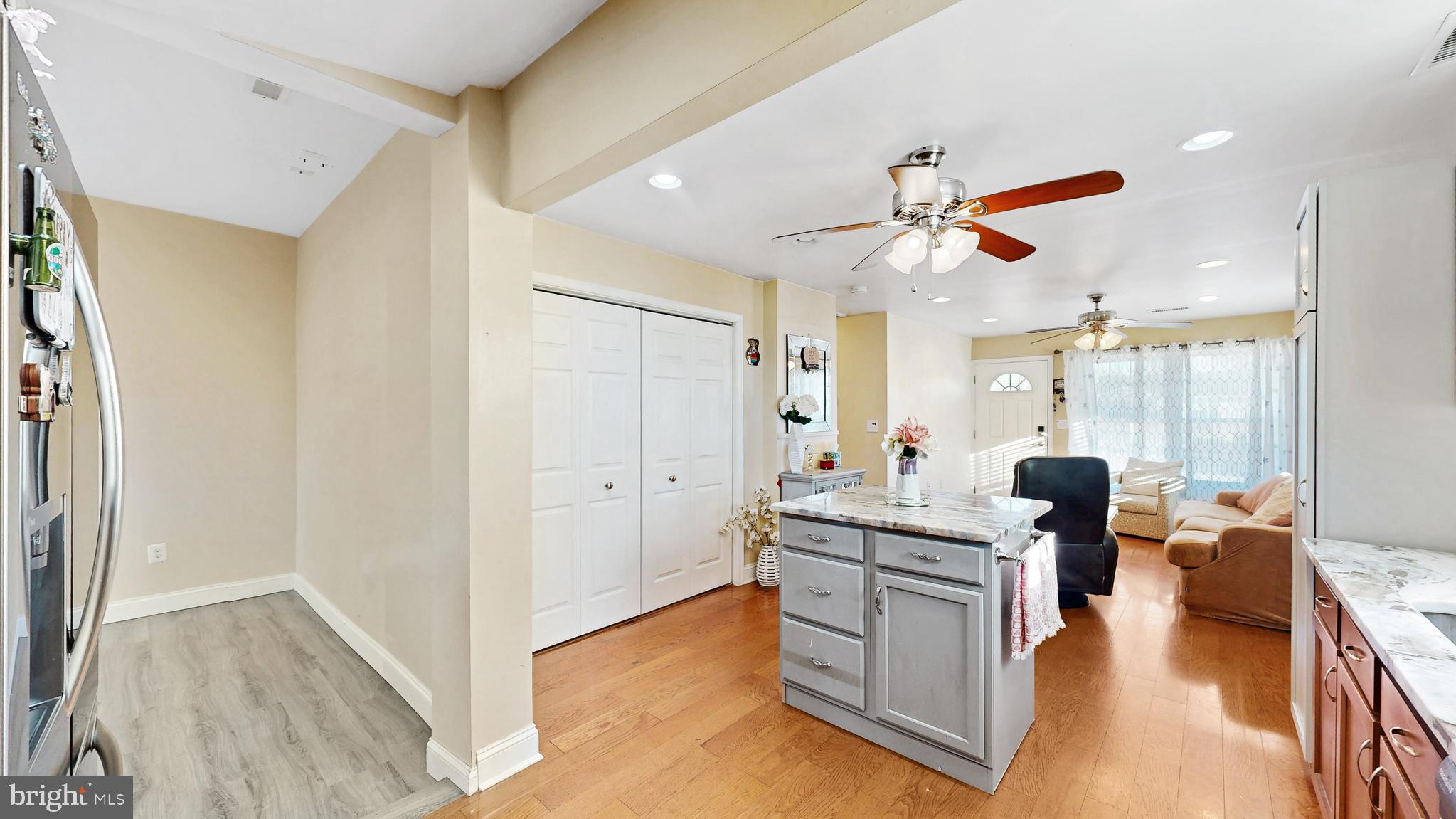 CASTLE HILLS - Residential