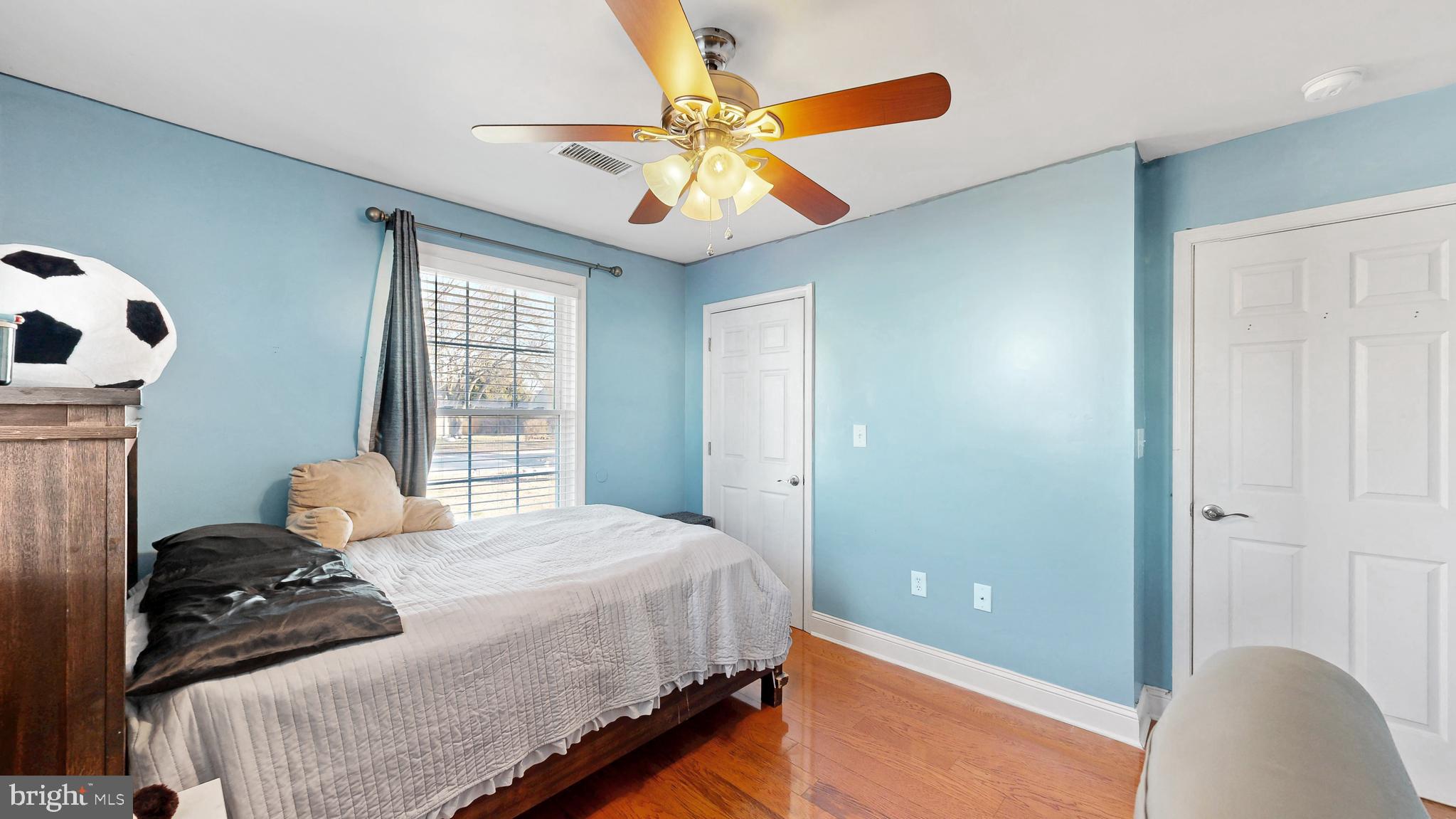 CASTLE HILLS - Residential