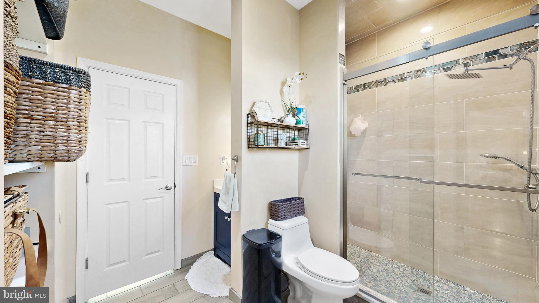 CASTLE HILLS - Residential