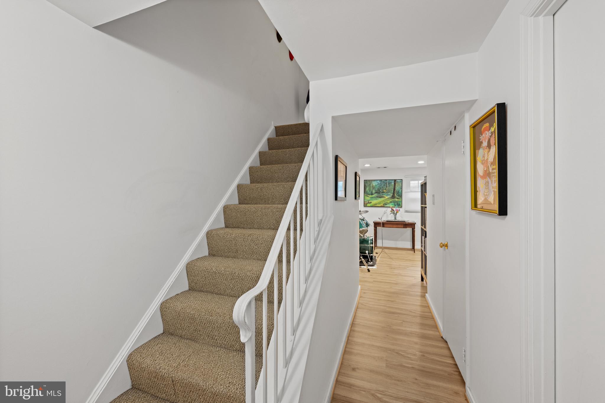 ROCKSHIRE TOWNHOMES - Residential