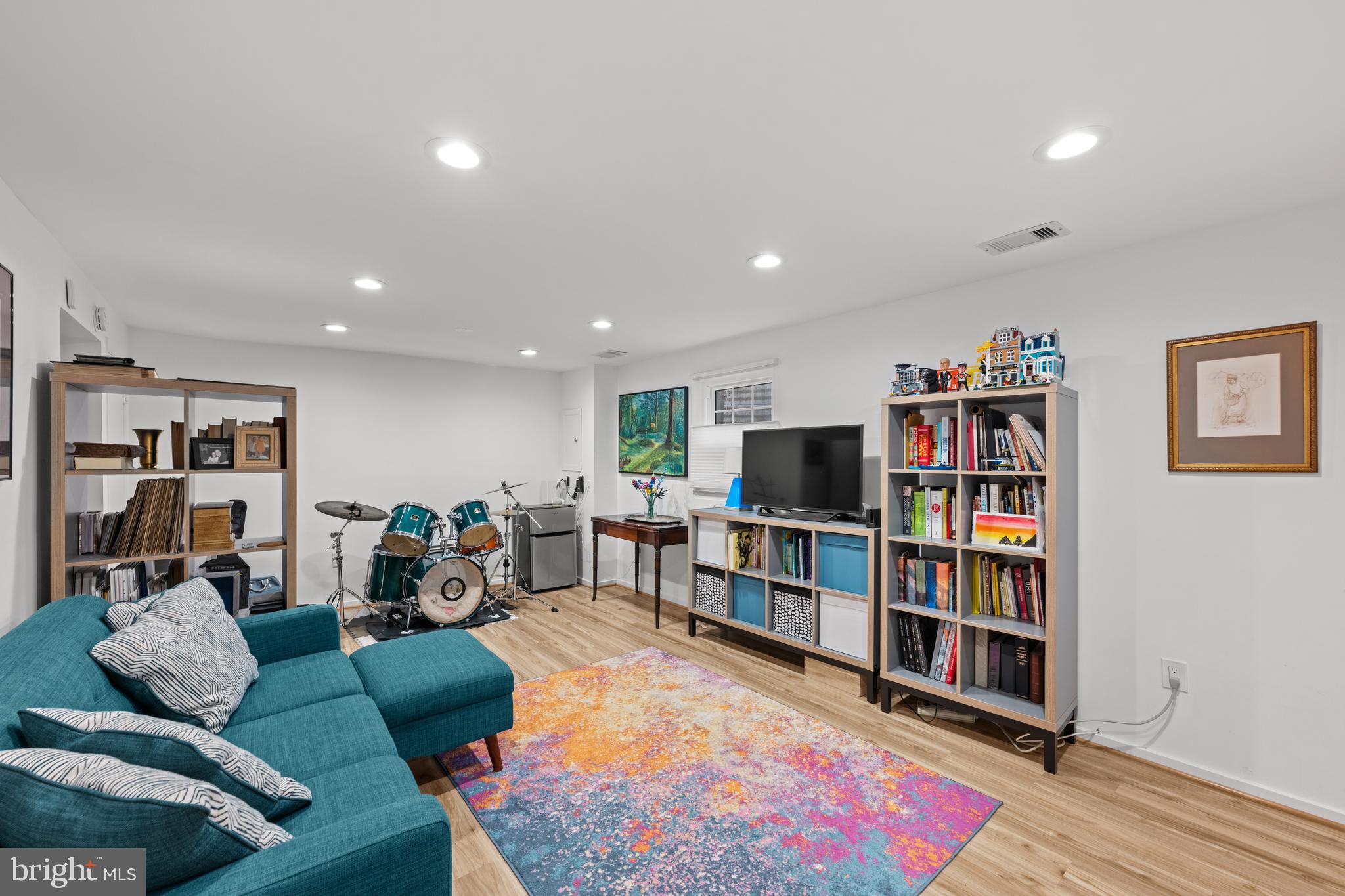 ROCKSHIRE TOWNHOMES - Residential