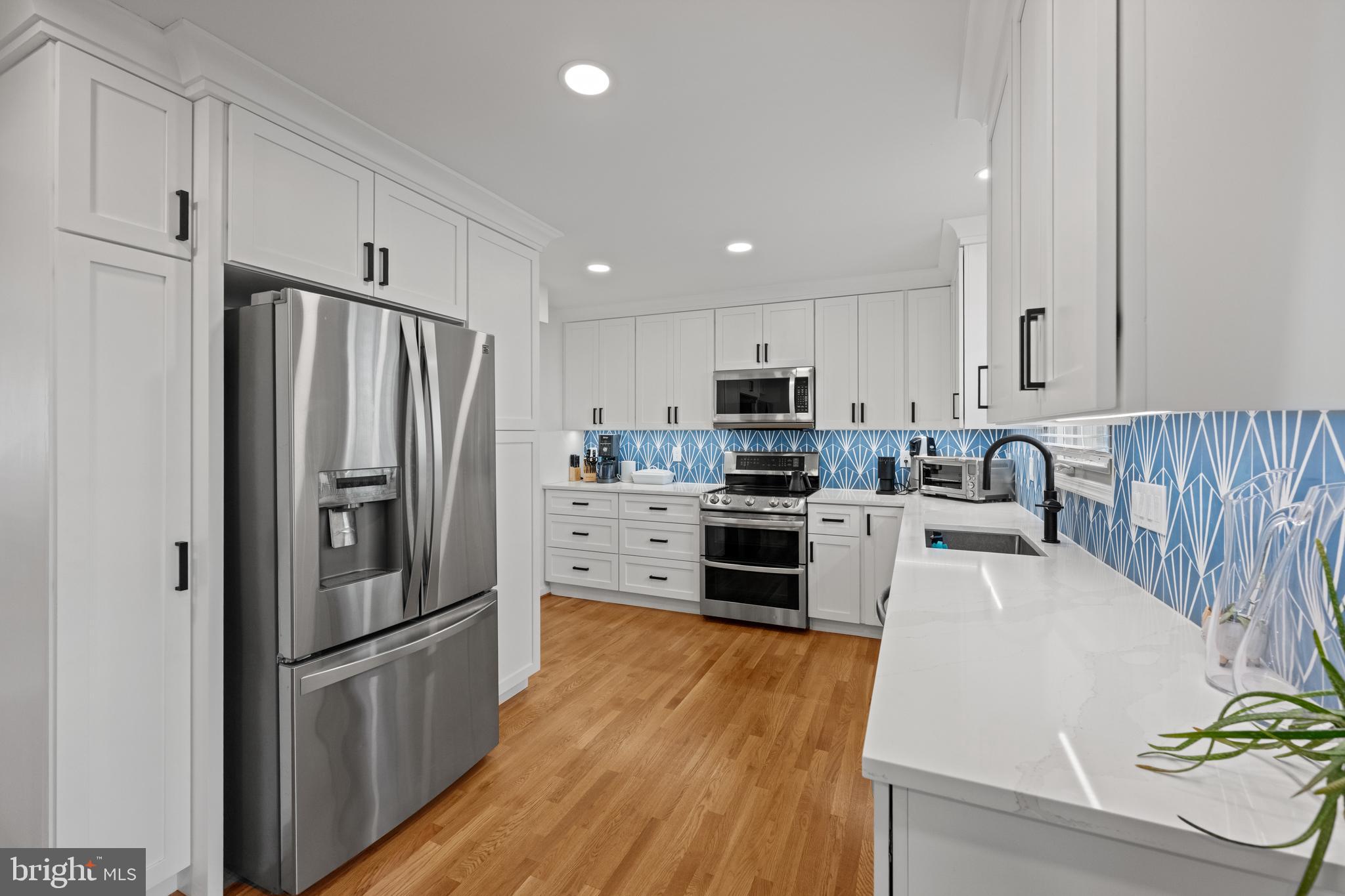 ROCKSHIRE TOWNHOMES - Residential