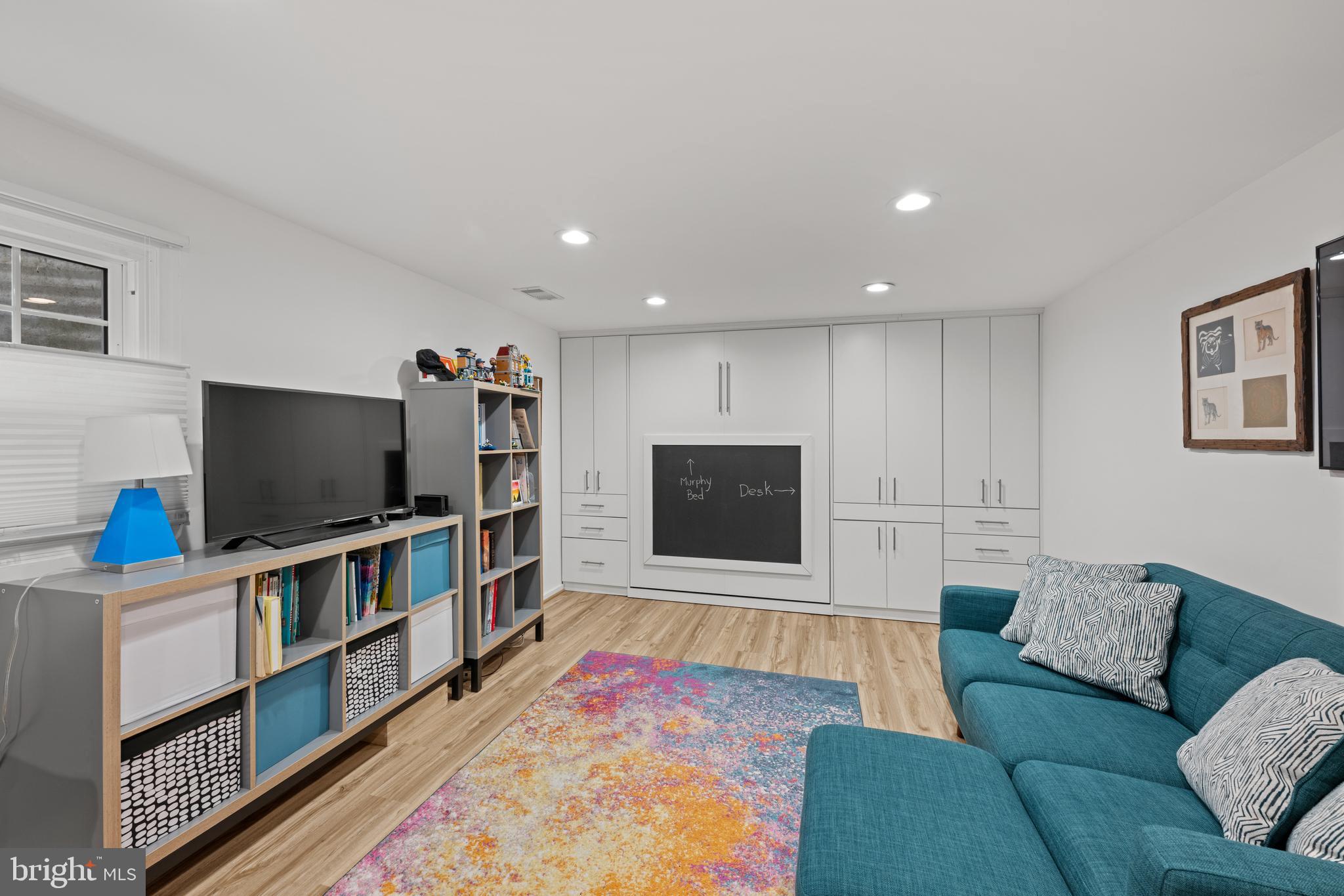 ROCKSHIRE TOWNHOMES - Residential