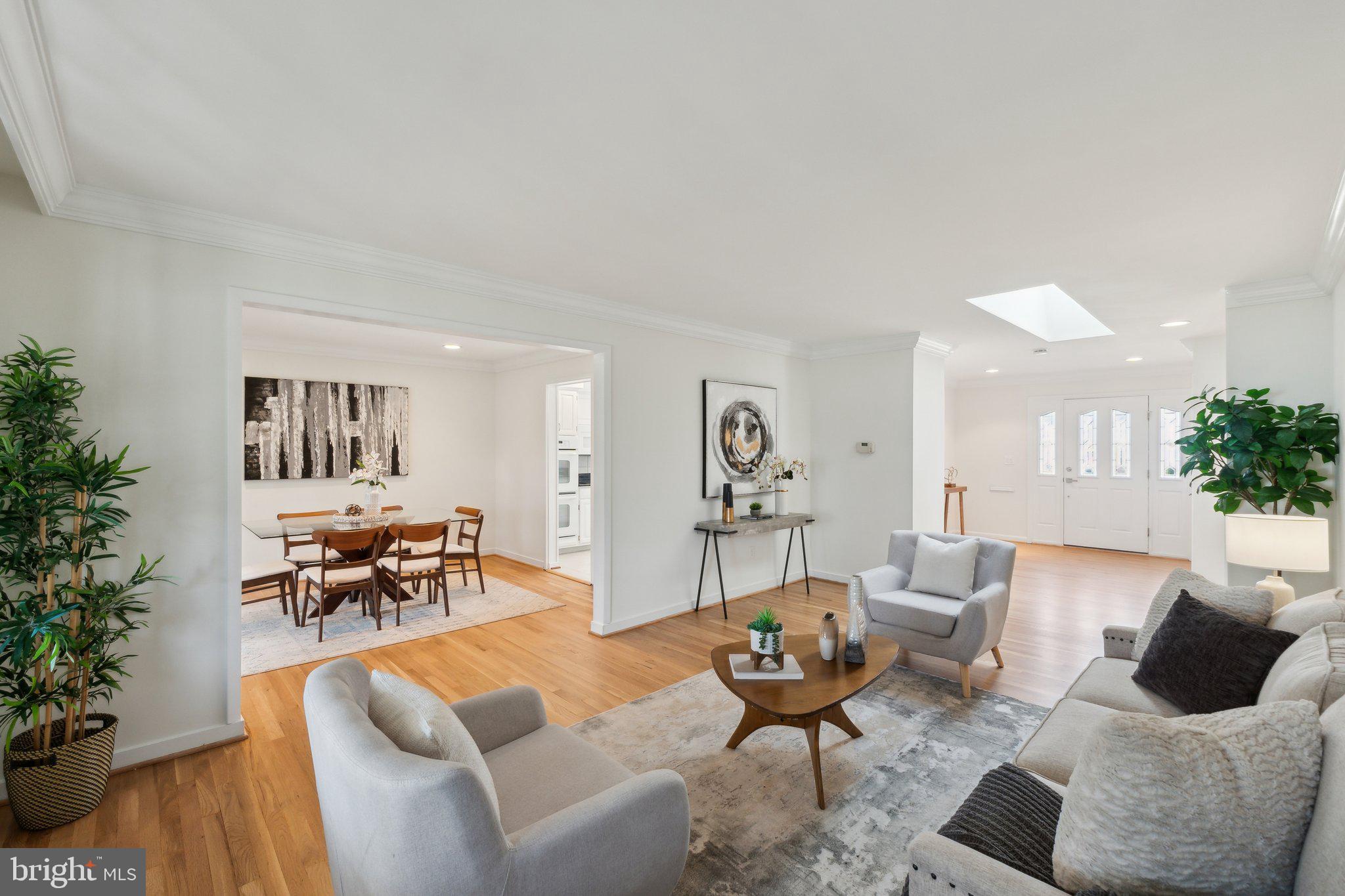 MANOR WOODS - Residential