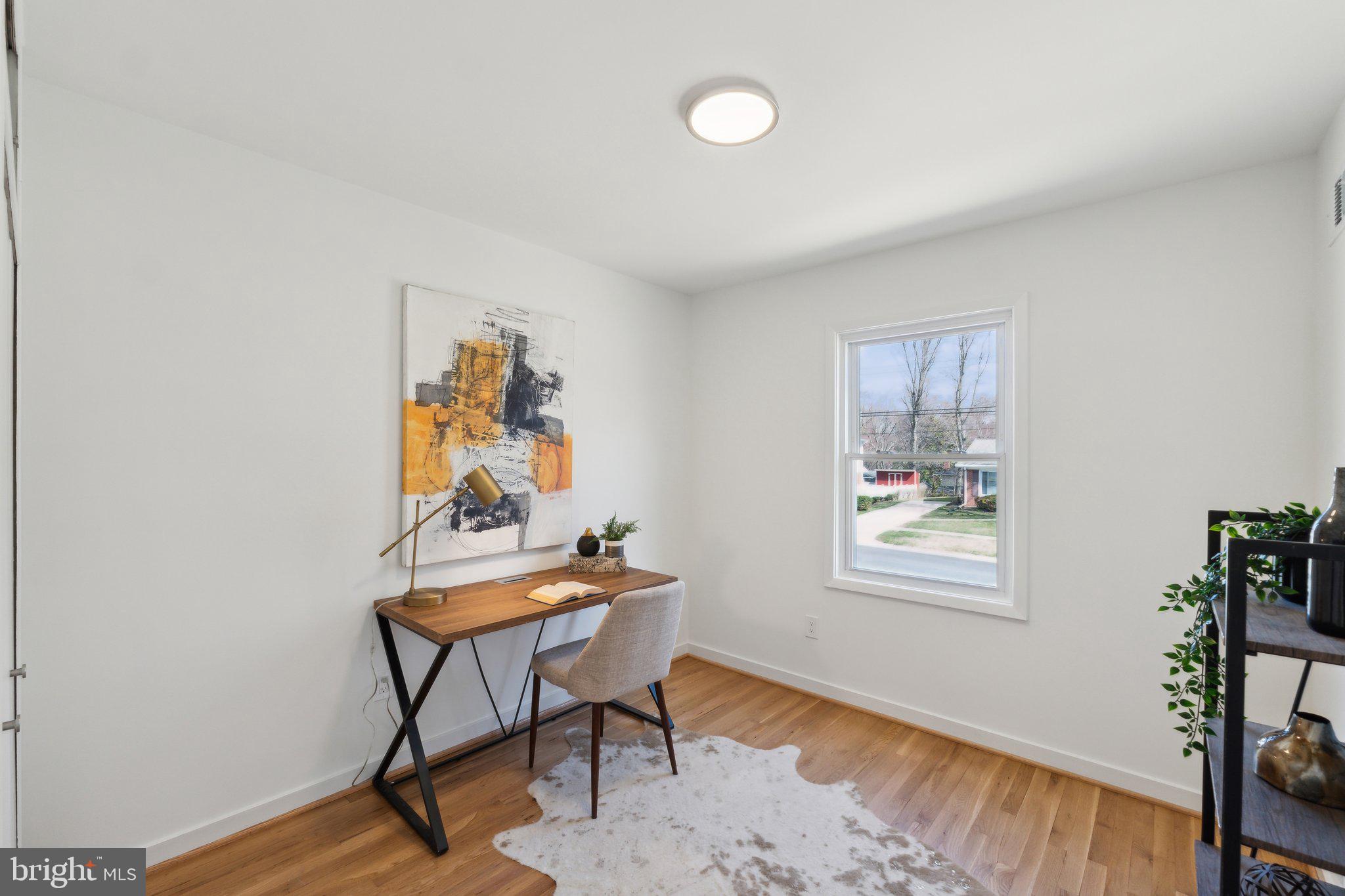 MANOR WOODS - Residential