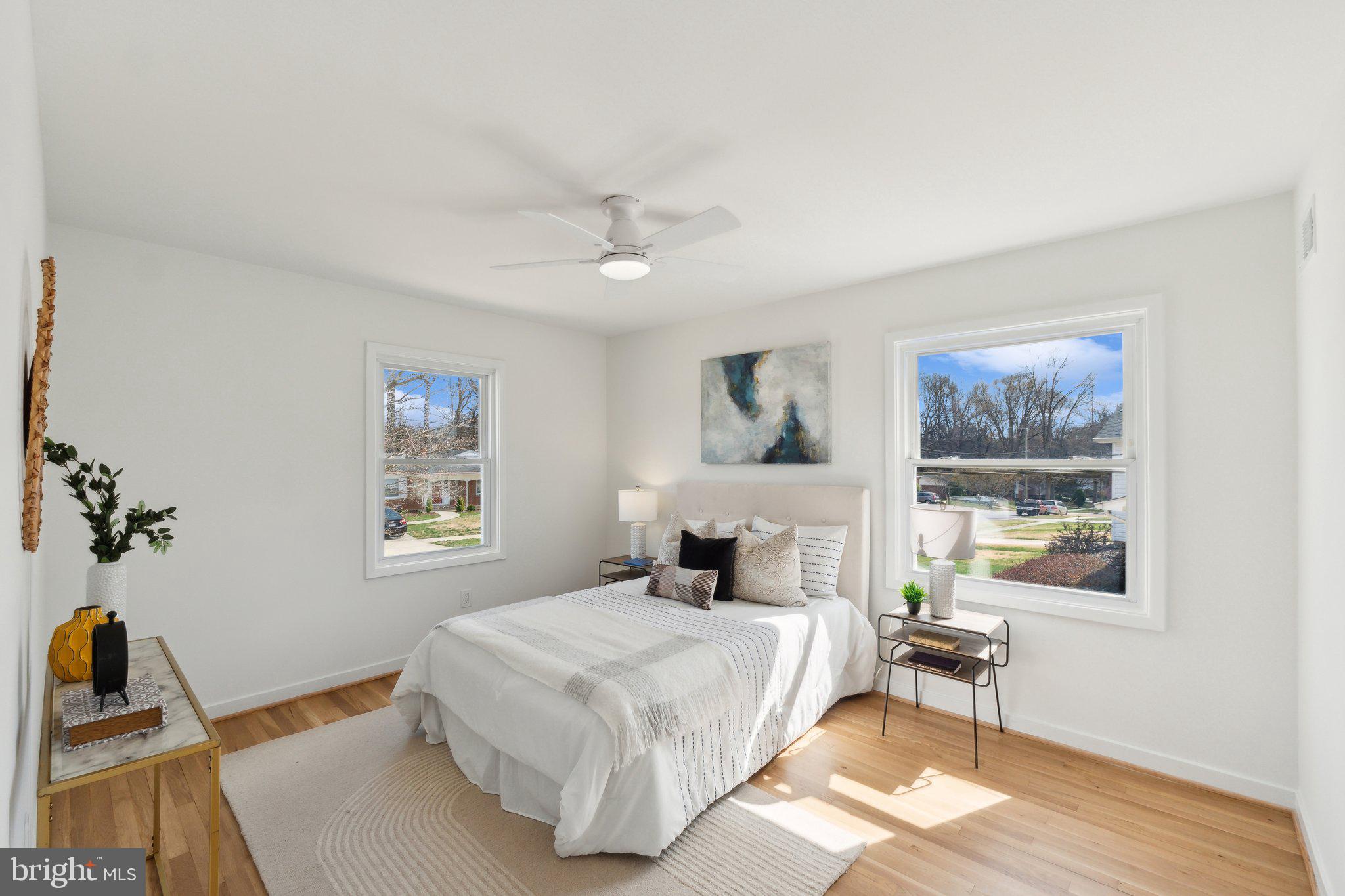 MANOR WOODS - Residential