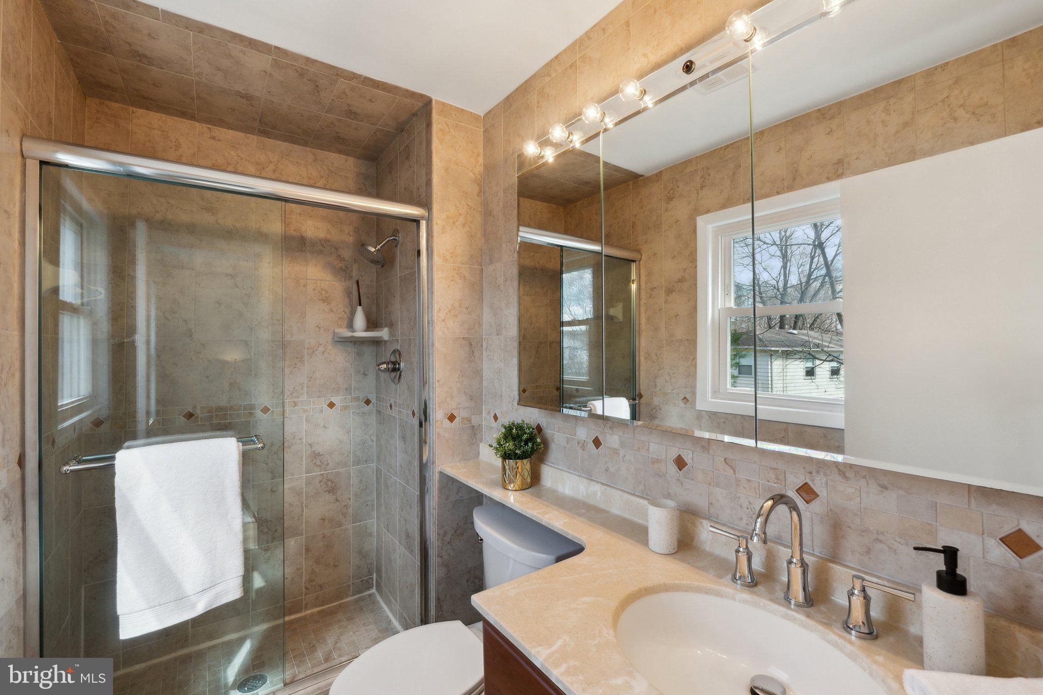 MANOR WOODS - Residential