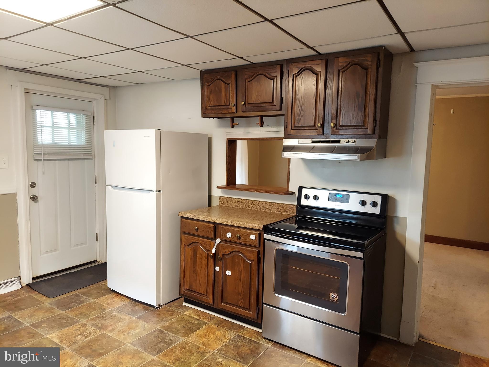 BOUNDARY AVE - Residential Lease