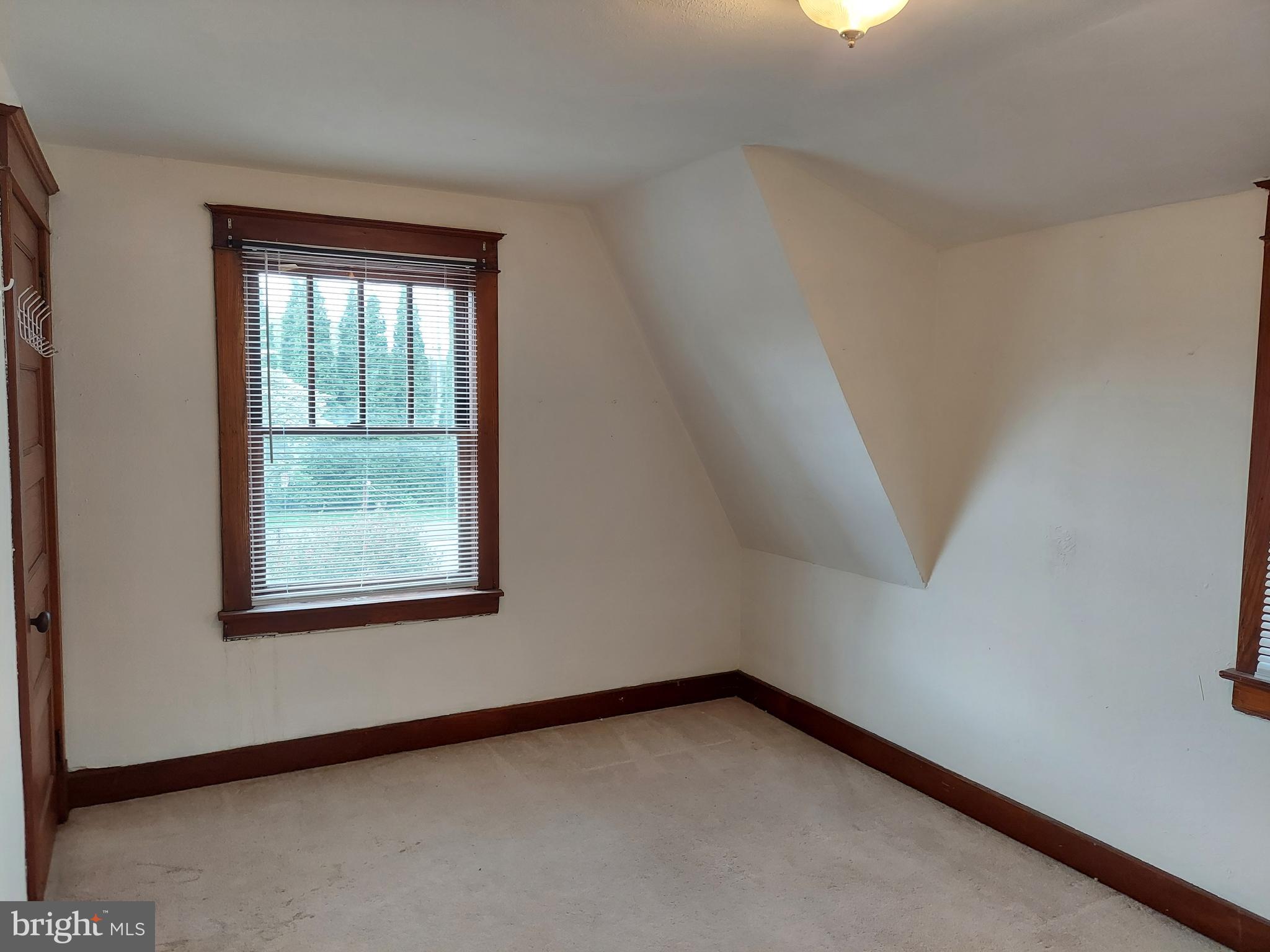 BOUNDARY AVE - Residential Lease