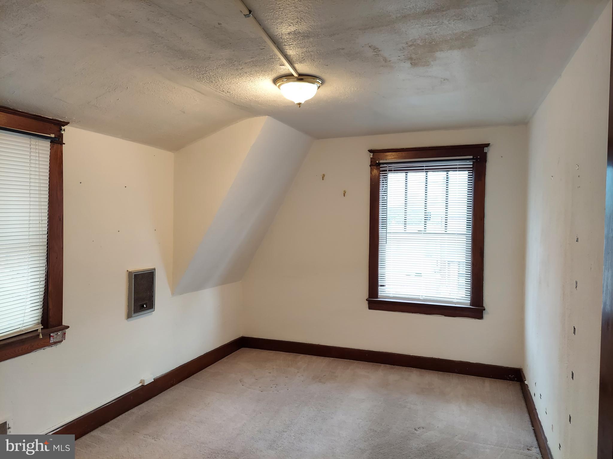 BOUNDARY AVE - Residential Lease