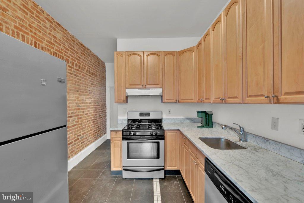 WYMAN PARK HAMPDEN - Residential