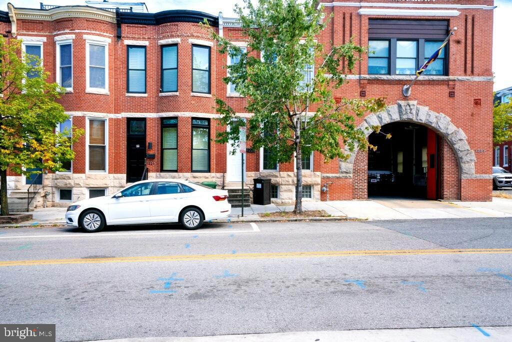 WYMAN PARK HAMPDEN - Residential