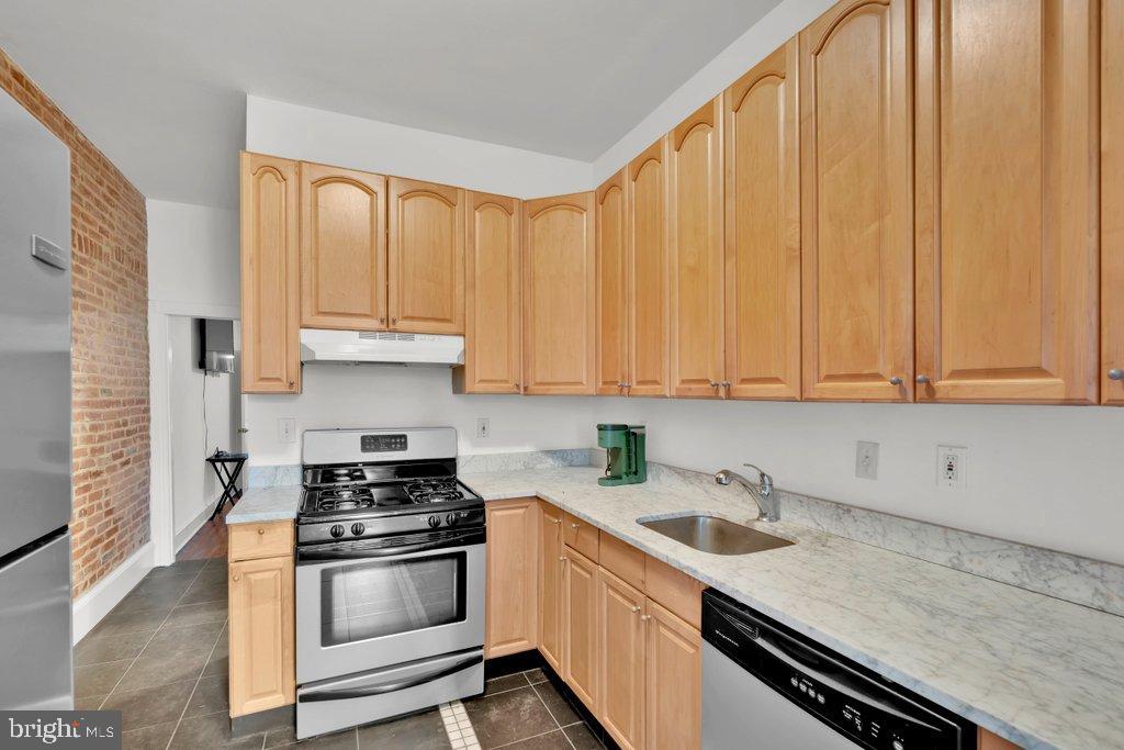 WYMAN PARK HAMPDEN - Residential