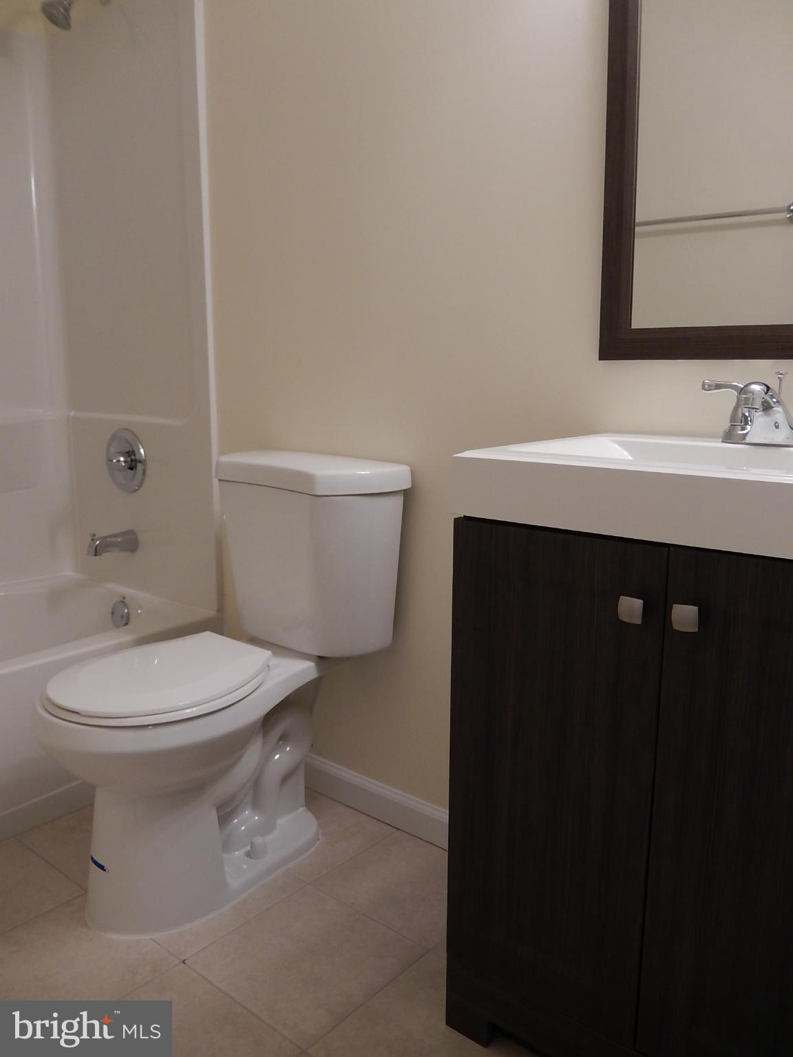 DALE CITY - Residential Lease