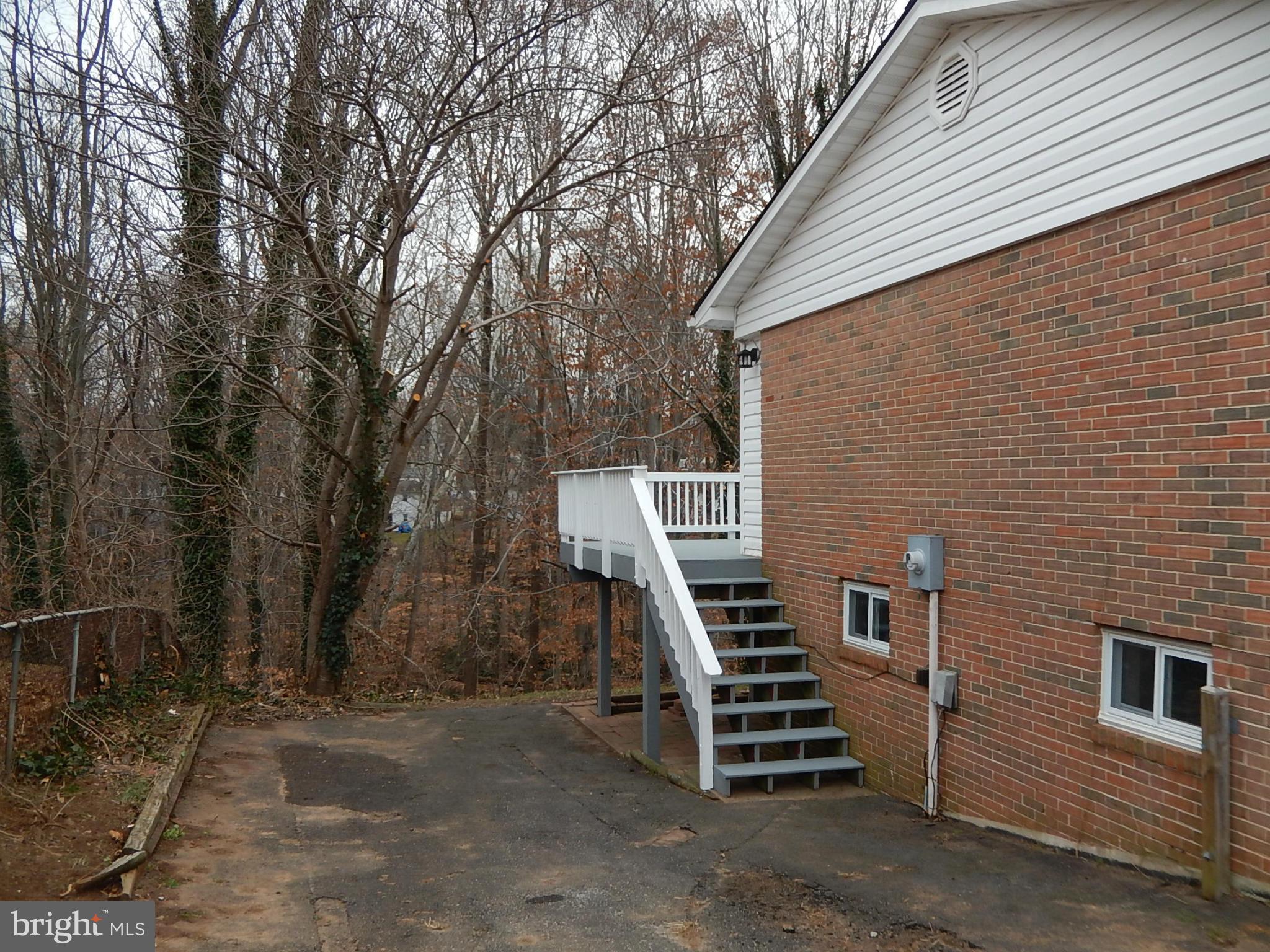 DALE CITY - Residential Lease