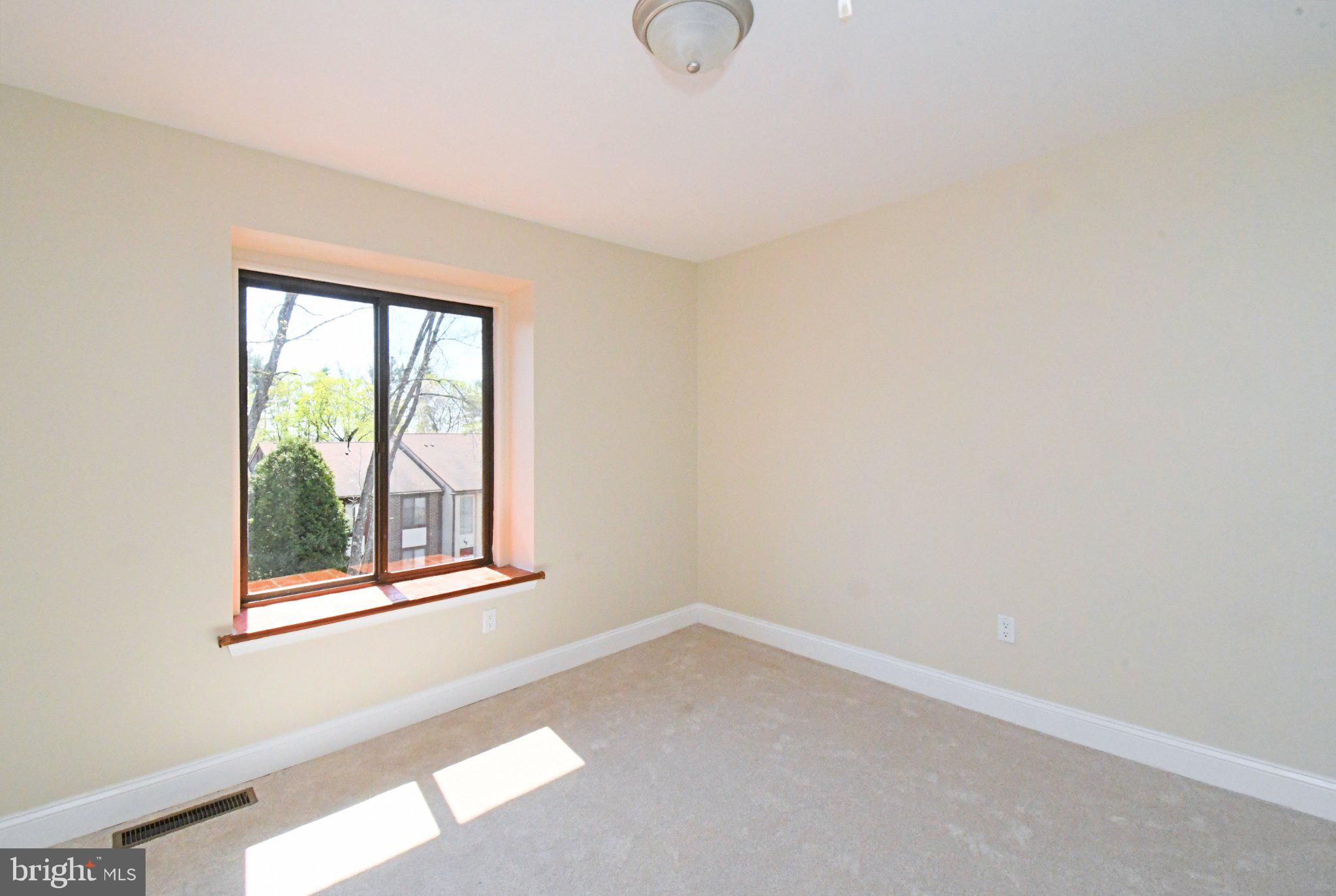 CHESTNUT GROVE - Residential