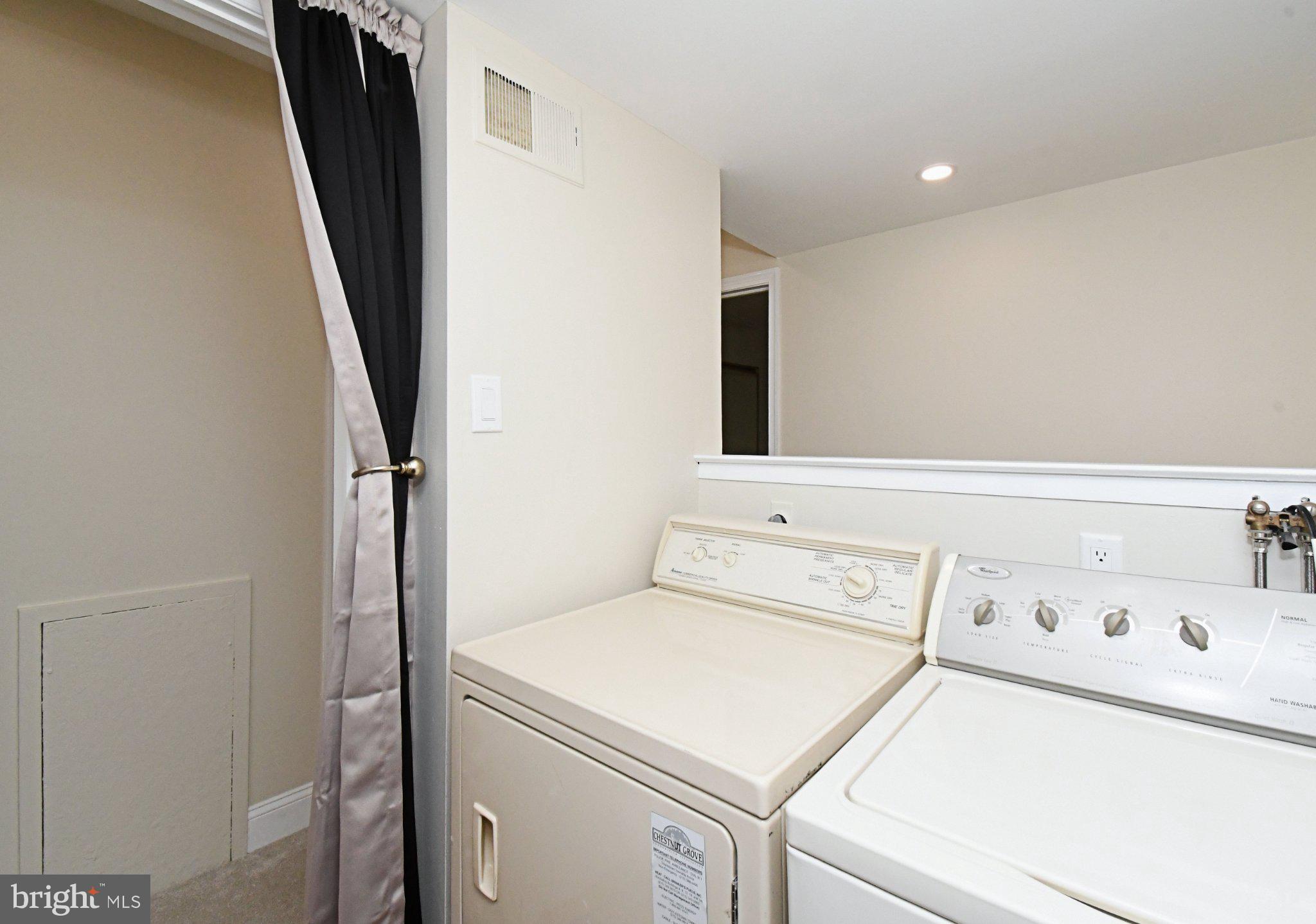 CHESTNUT GROVE - Residential