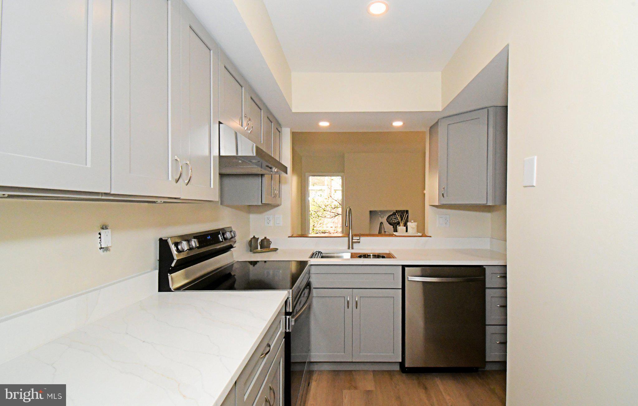 CHESTNUT GROVE - Residential