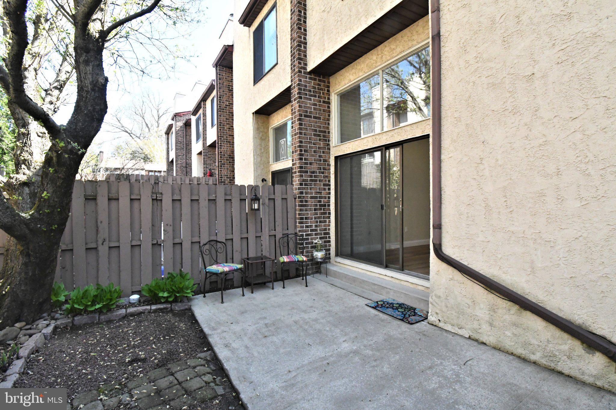 CHESTNUT GROVE - Residential