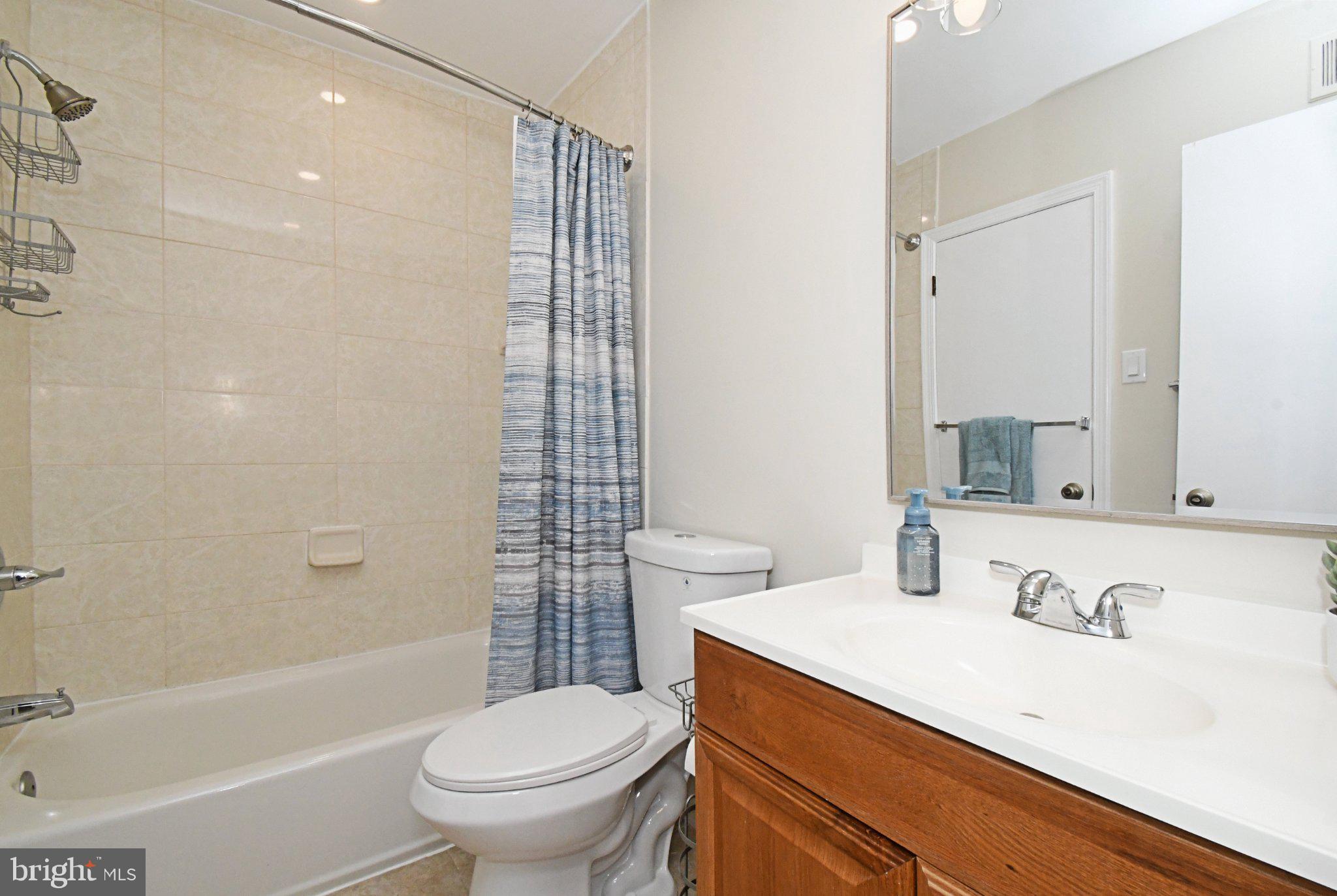 CHESTNUT GROVE - Residential