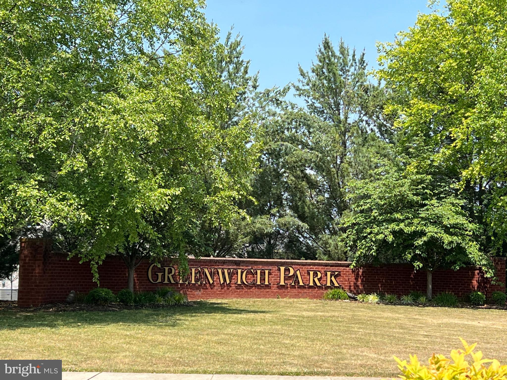 GREENWICH PARK - Residential