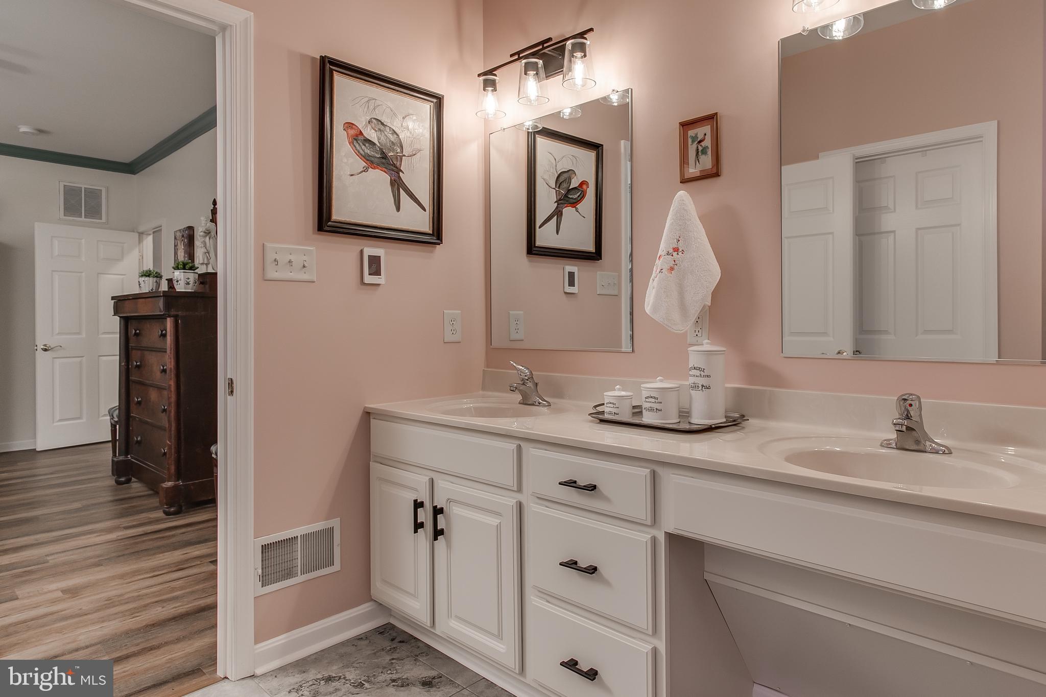 GREENWICH PARK - Residential