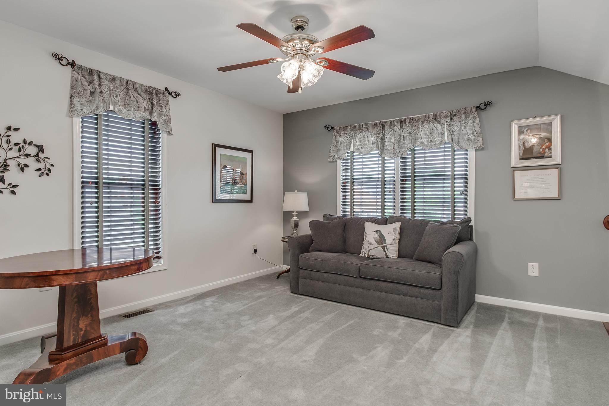 GREENWICH PARK - Residential