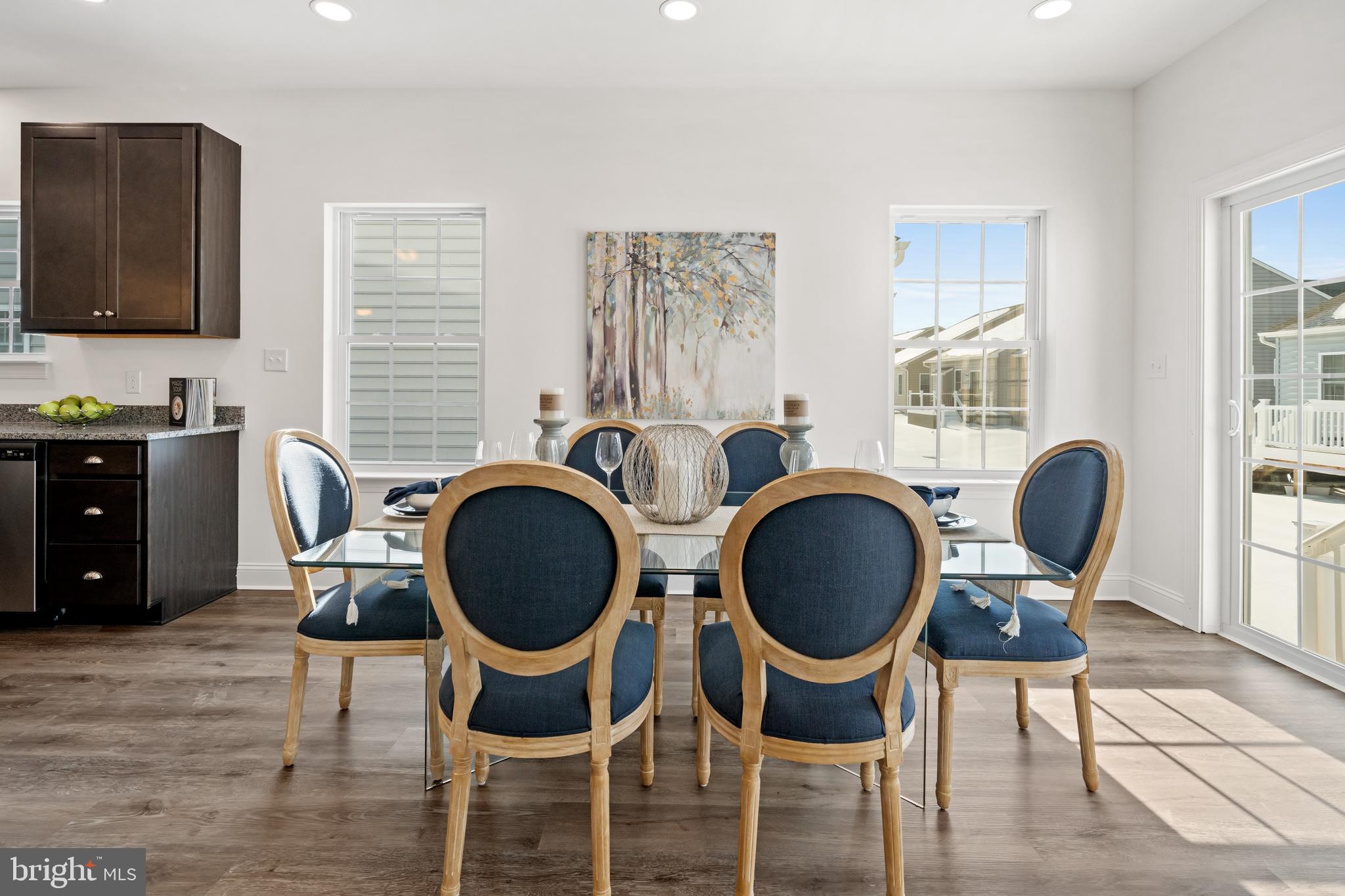 VILLAGE OF EASTRIDGE - Residential