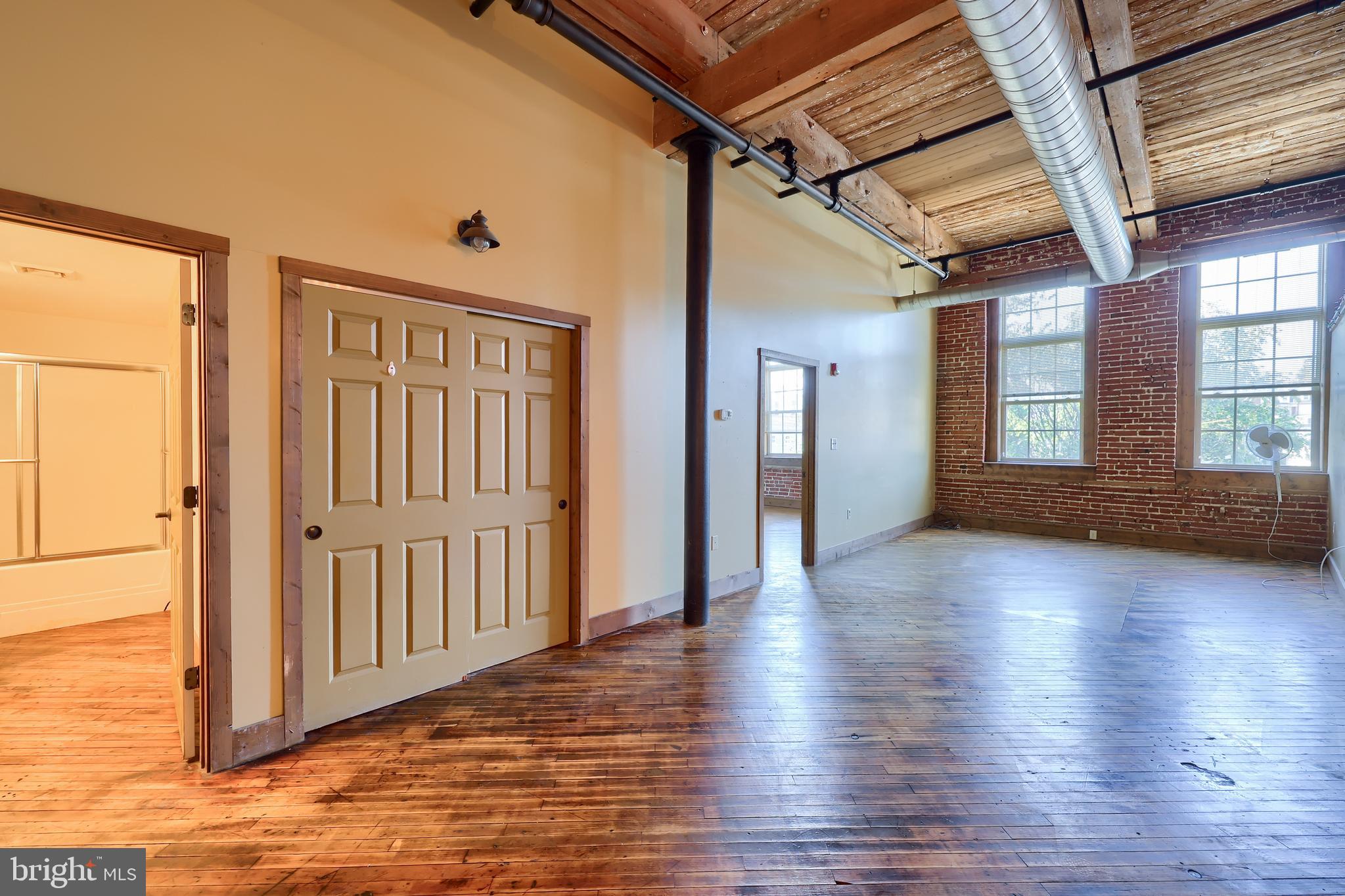 MONARCH MILLS - Residential