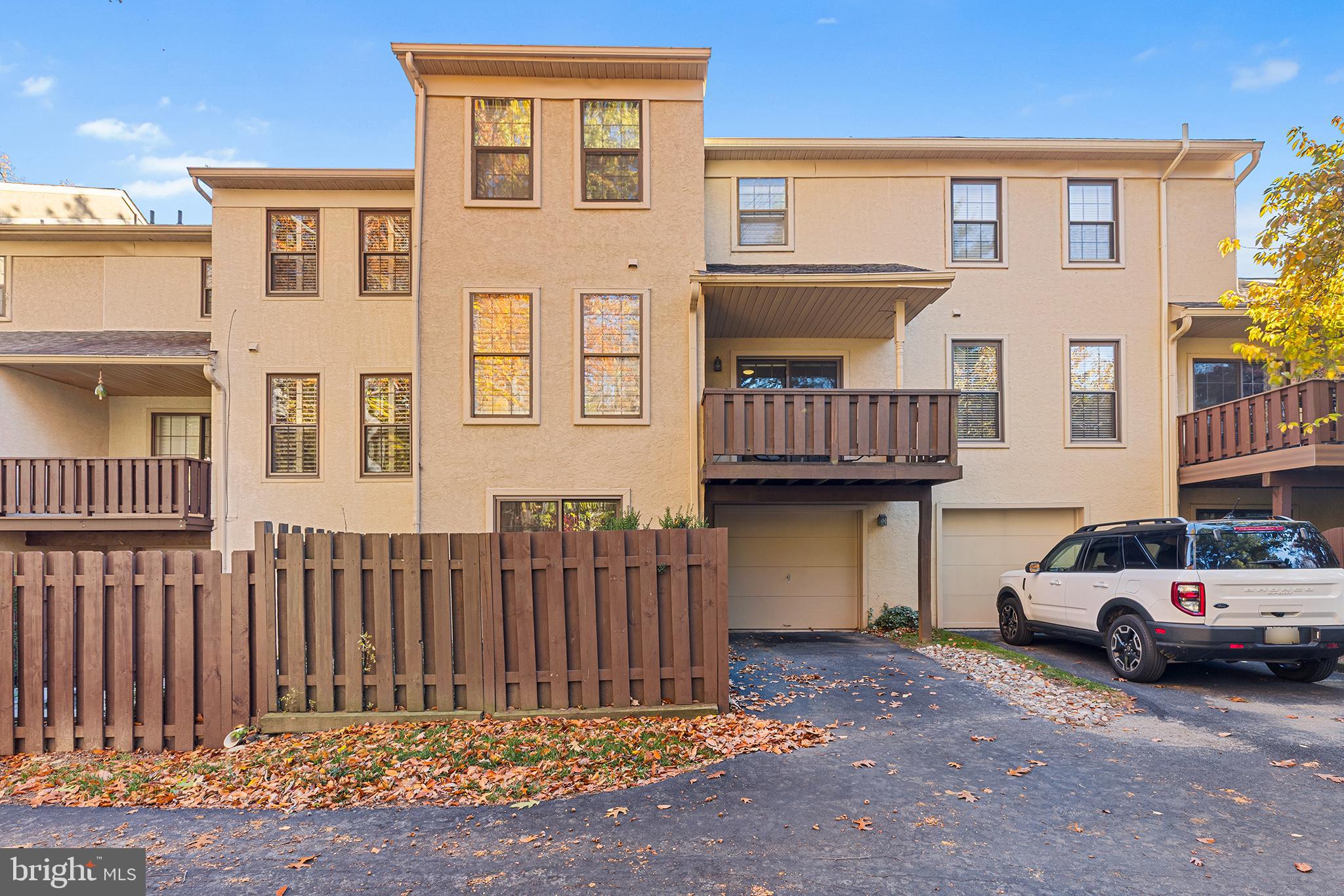 WEATHERSTONE - Residential