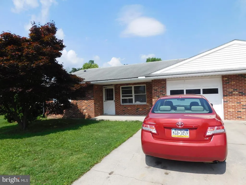 323 S Dorcas Street, Lewistown, PA 17044