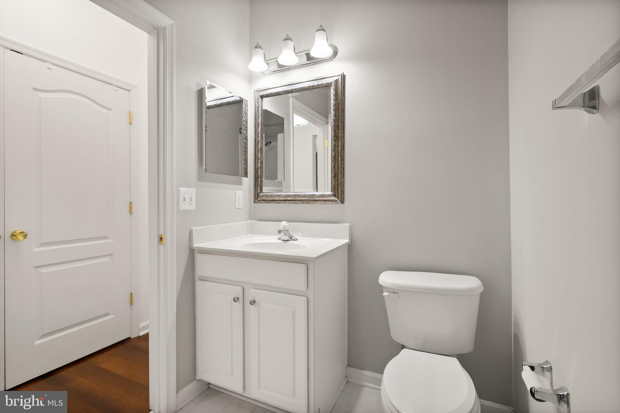 THE RESERVE CONDOMINIUMS - Residential Lease