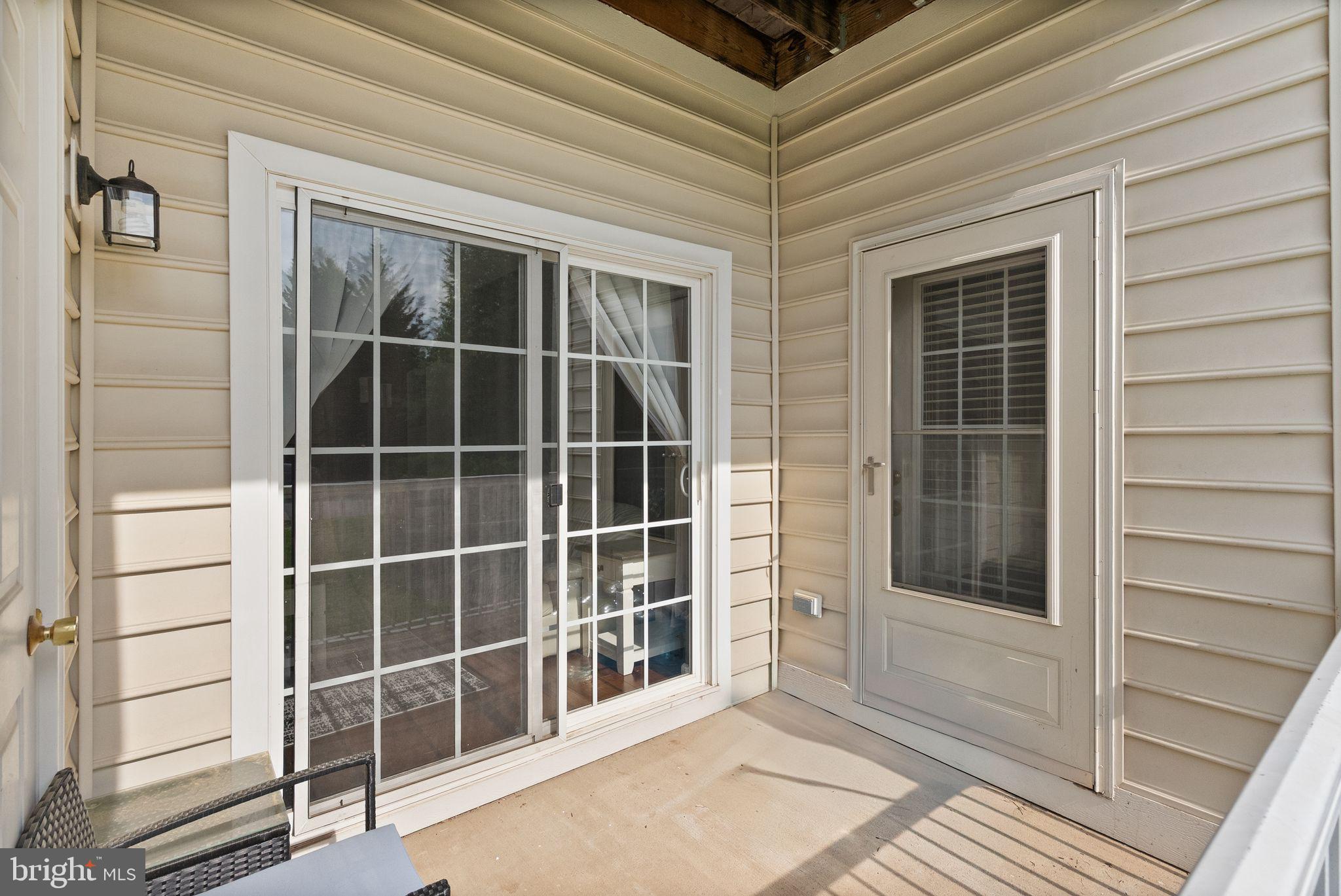 THE RESERVE CONDOMINIUMS - Residential Lease