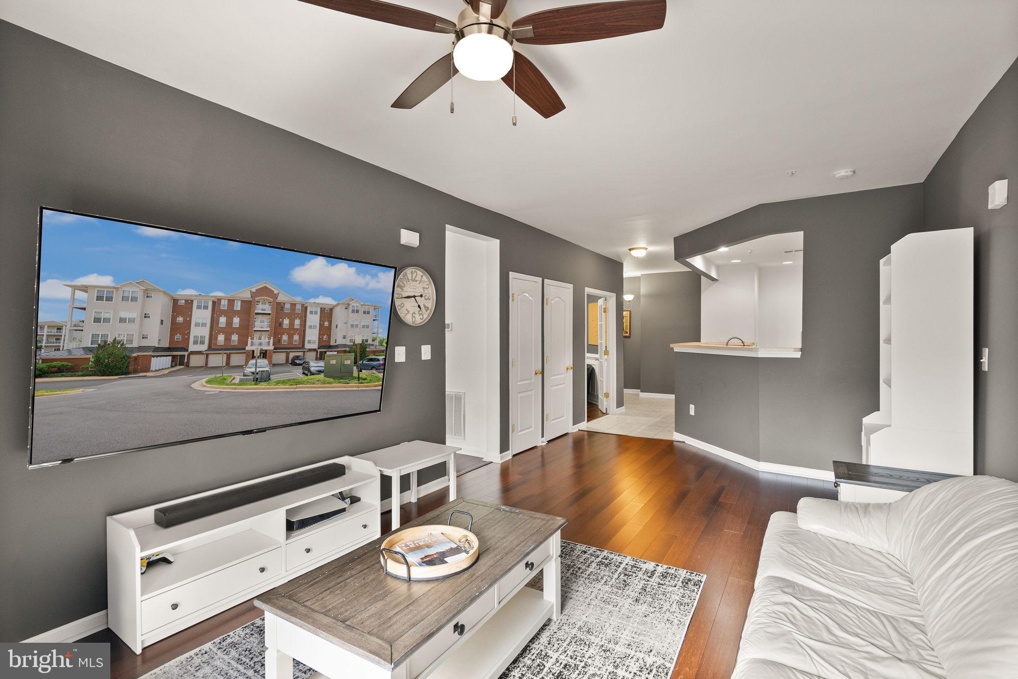 THE RESERVE CONDOMINIUMS - Residential Lease