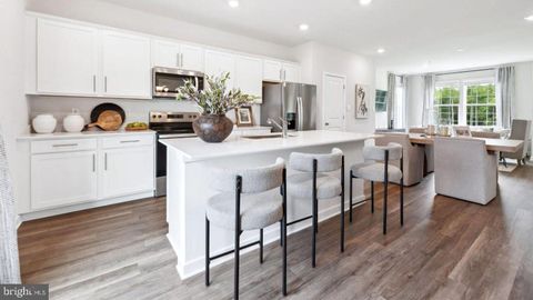 5 SPENCER WAY GIBBSBORO NJ 08026