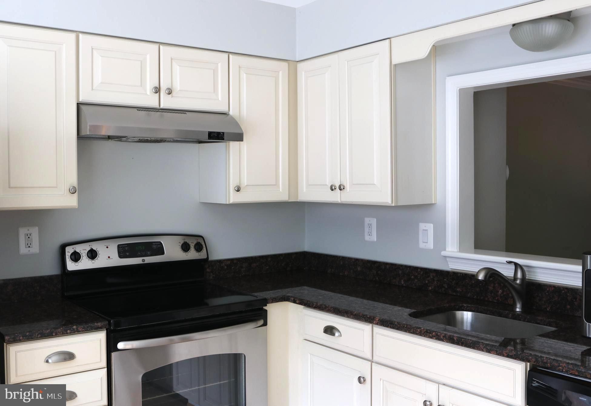 SHERIDAN SQUARE - Residential Lease