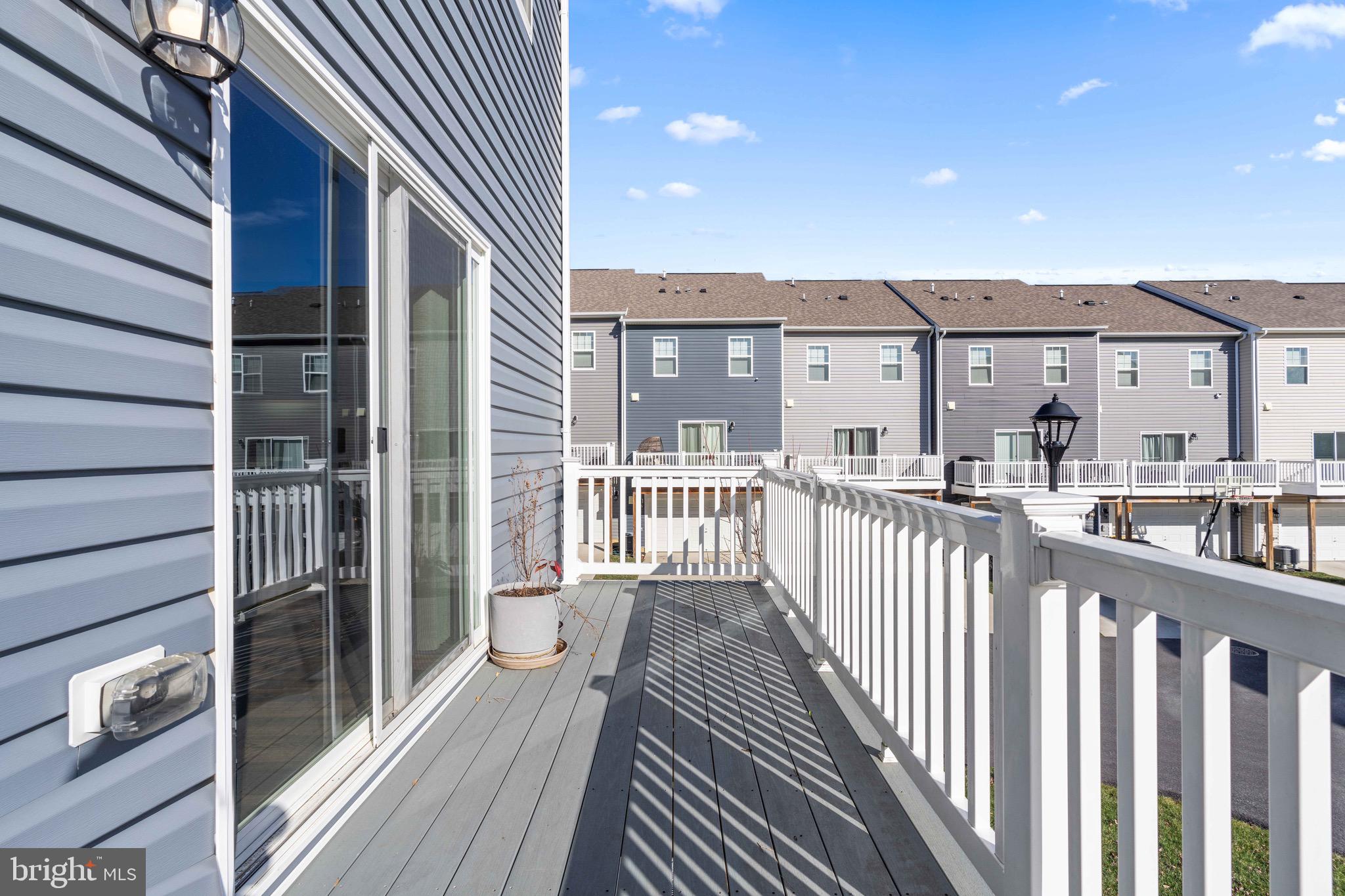 WOODMORE OVERLOOK - Residential