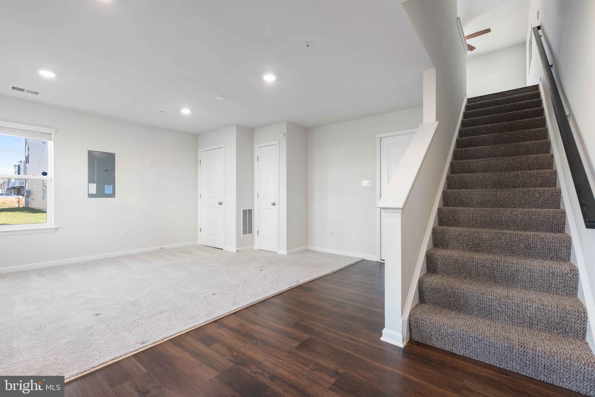 WOODMORE OVERLOOK - Residential