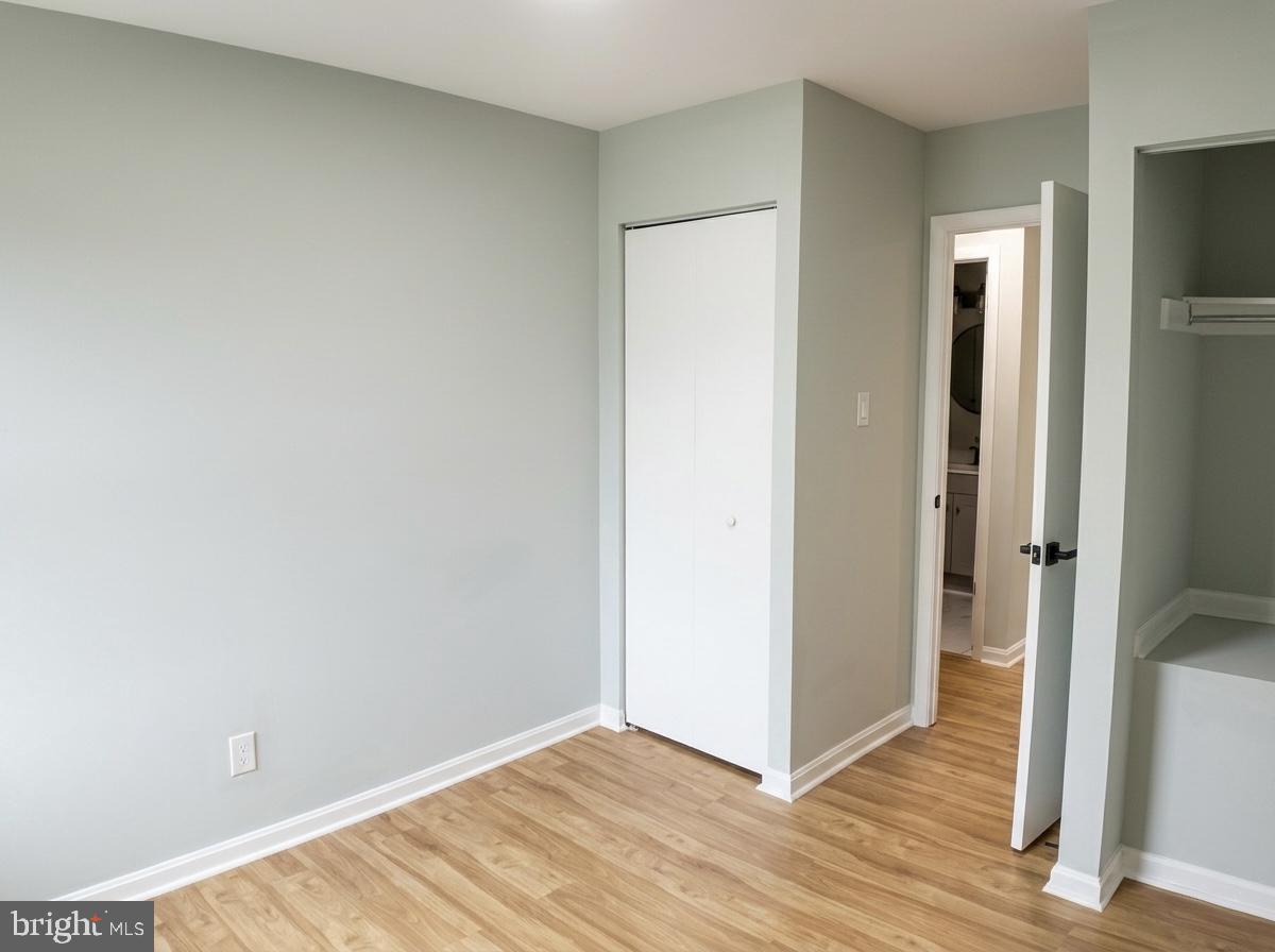 SEVEN COURTS - Residential