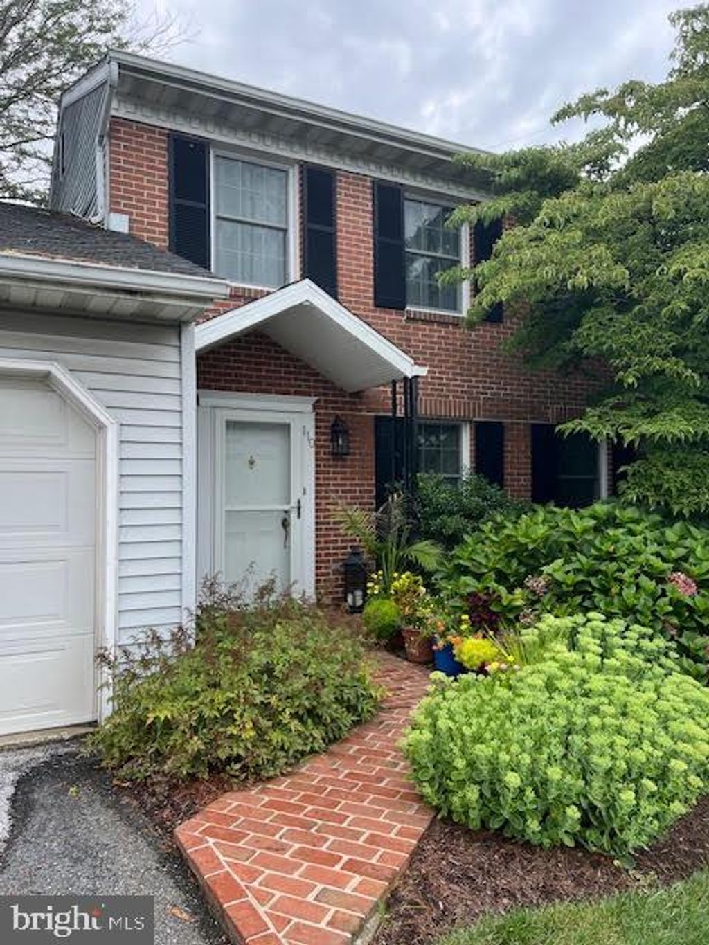 Photo of 110 Tracy Court, Willow Street, PA 17584 (MLS # PALA2054990)