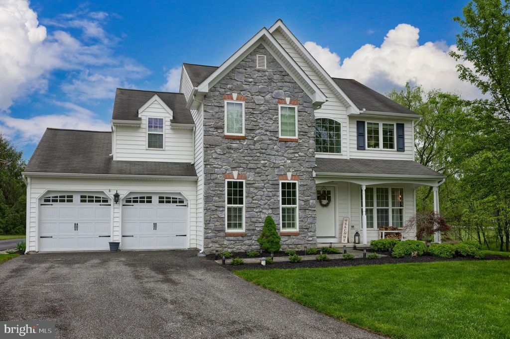 Photo of 1696 Pioneer Road, Lancaster, PA 17602 (MLS # PALA2050264)